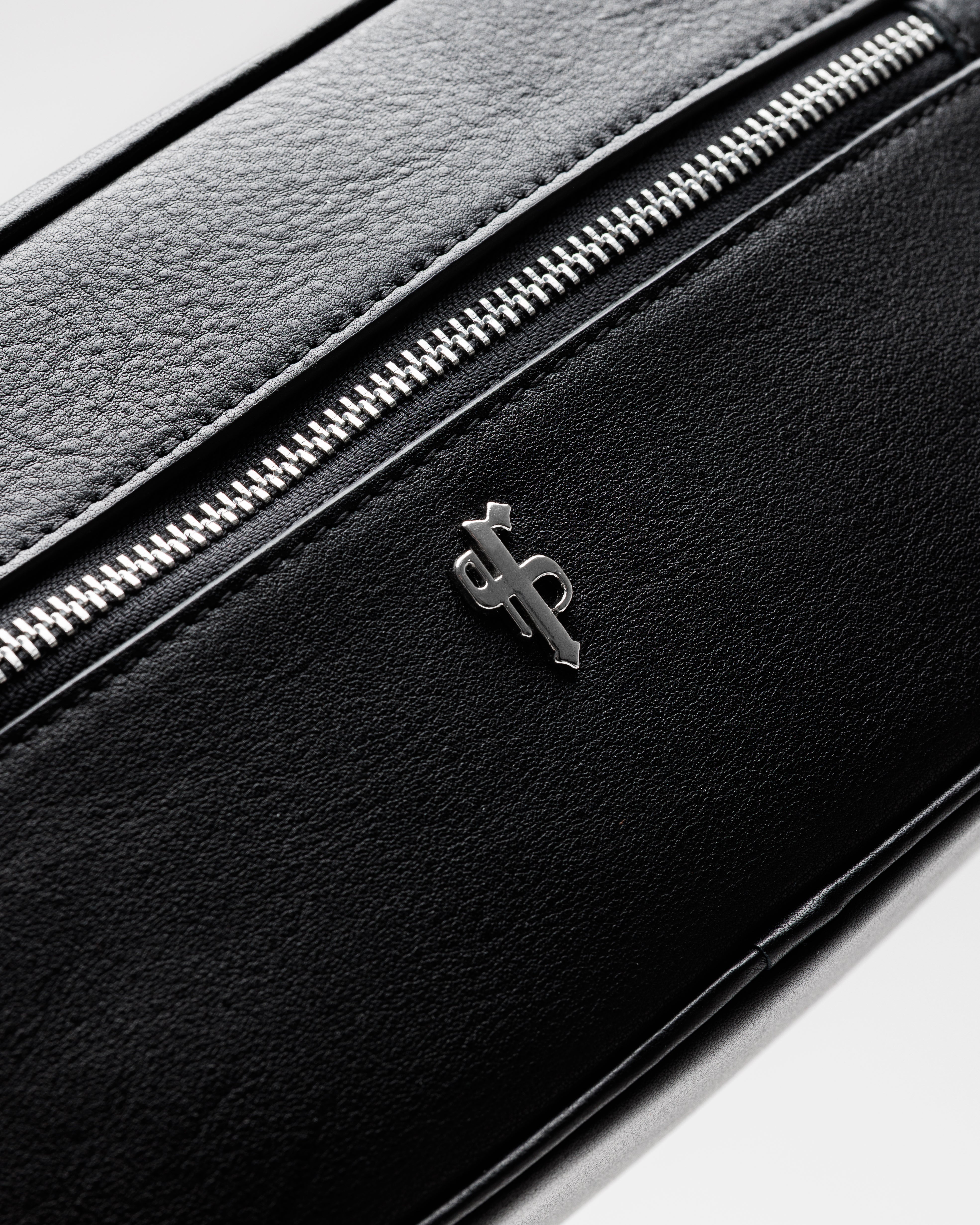 Schwarze Leder-Waschtasche - FSH1392