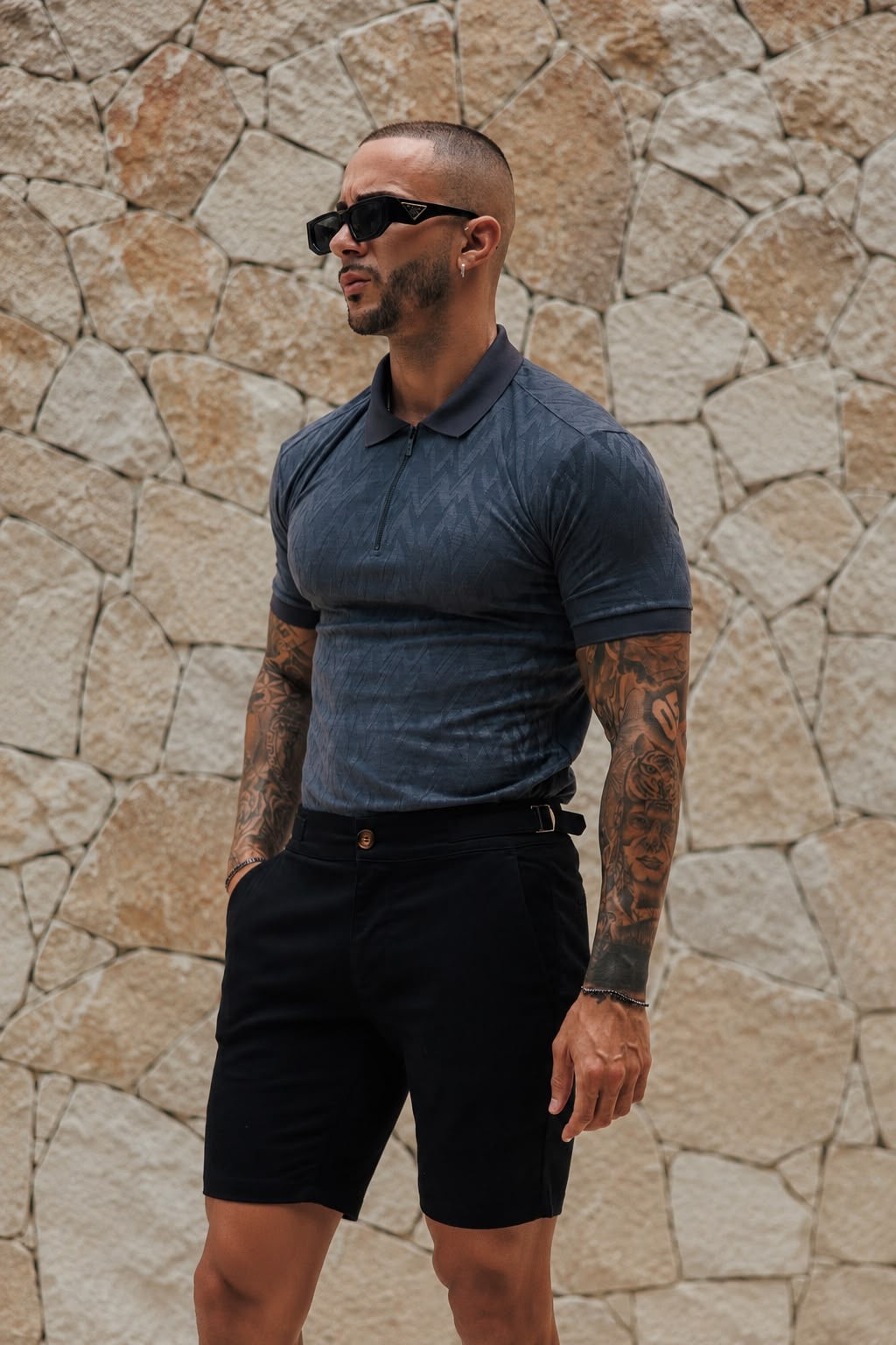 Schwarze Chino-Shorts mit Seitenverstellern - FSH1492