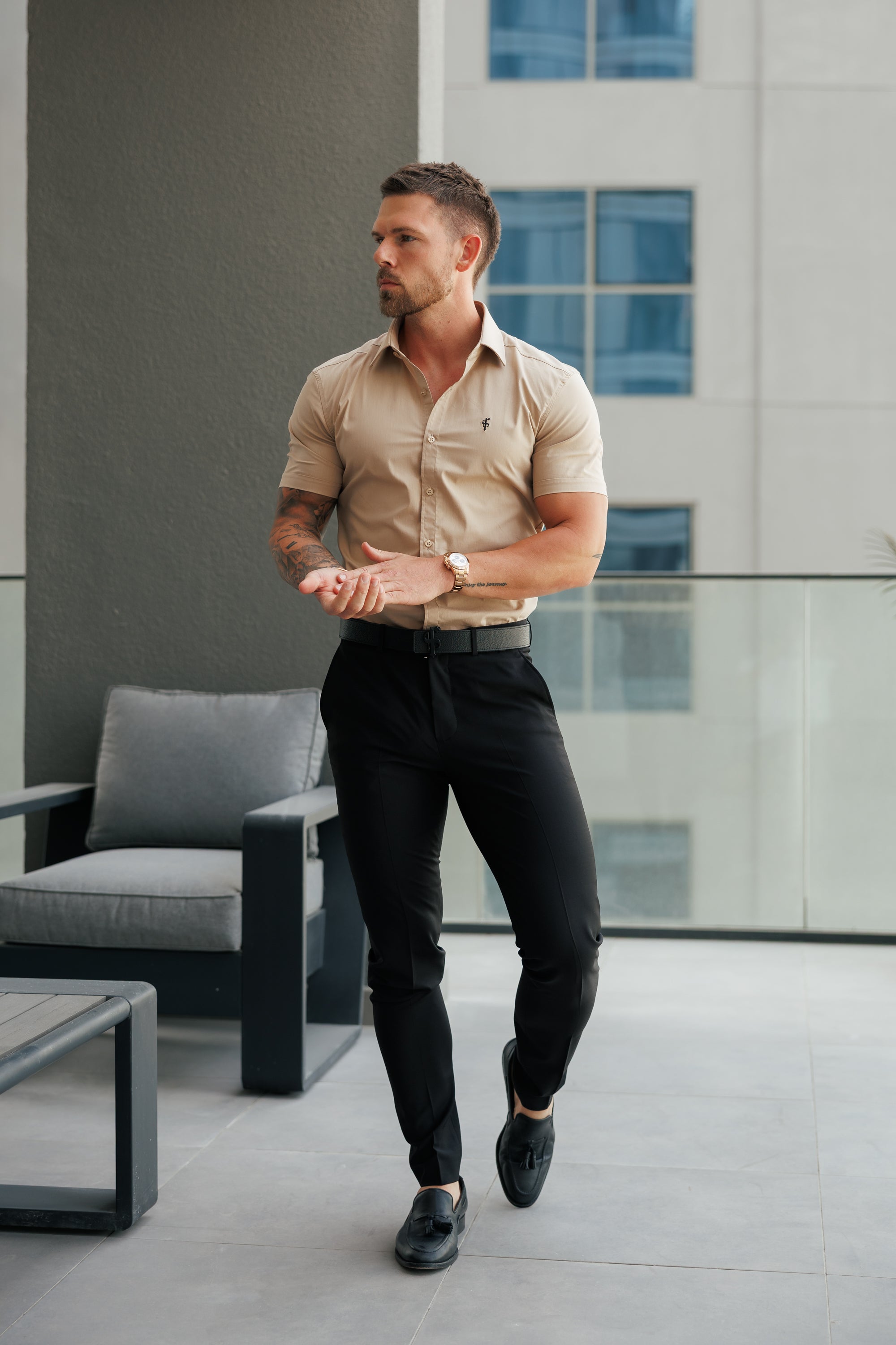 Super Slim Stretch Kurzarmhemd in Beige mit Cutaway-Kragen - FS1161 (VORBESTELLUNG 31. MAI)