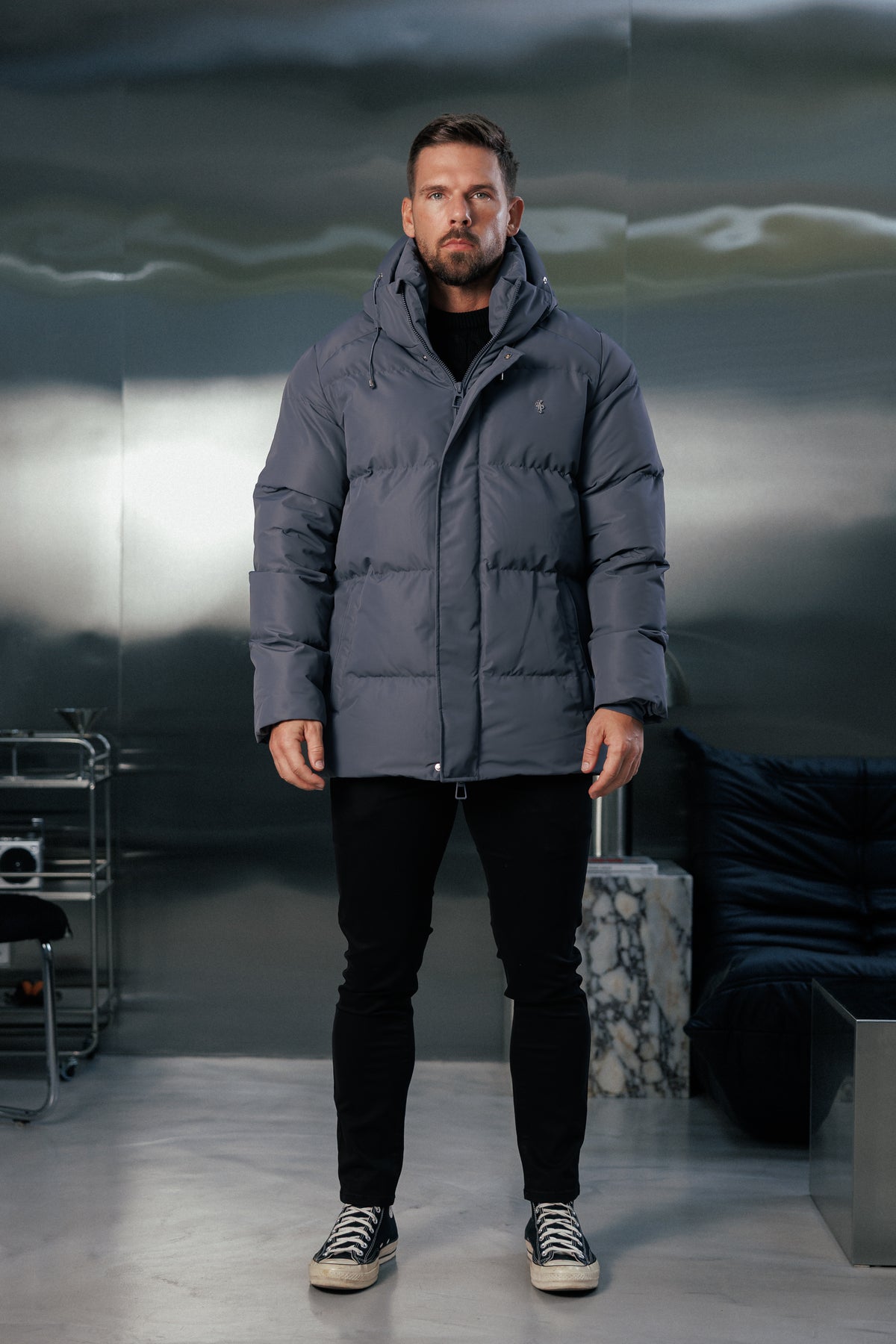 Gesteppter Mantel in Gunmetal mit Kapuze - FSN237 (VORBESTELLUNG 24. OKTOBER)