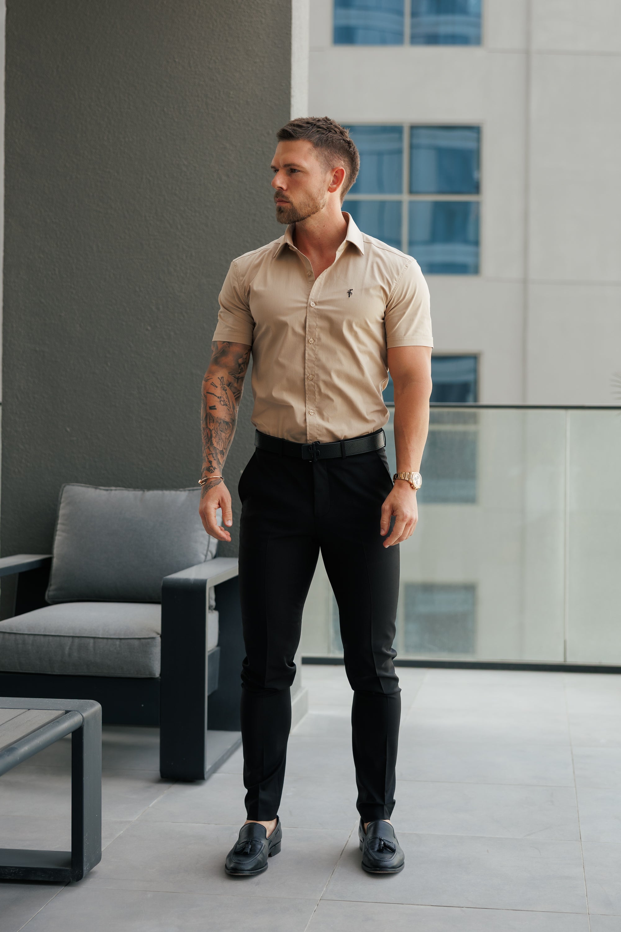 Super Slim Stretch Kurzarmhemd in Beige mit Cutaway-Kragen - FS1161 (VORBESTELLUNG 31. MAI)