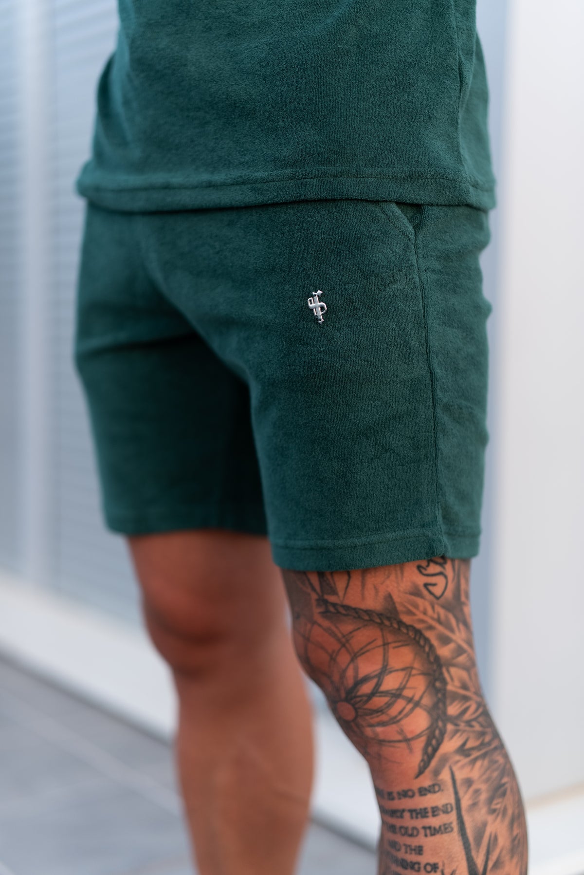 Waldgrün / Silberne Frottee-Shorts - FSH1348