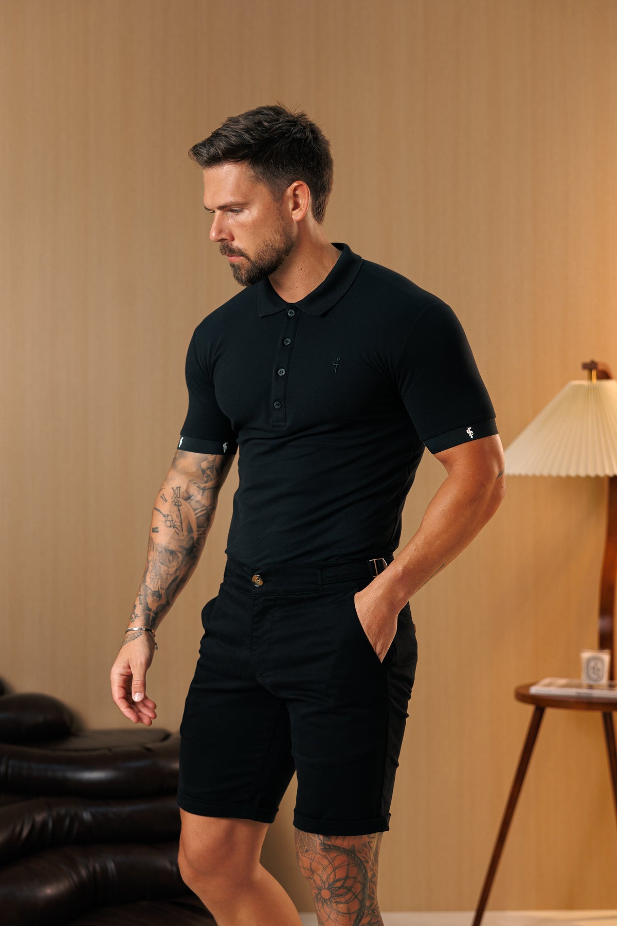 Schwarze Chino-Shorts mit Seitenverstellern - FSH1492