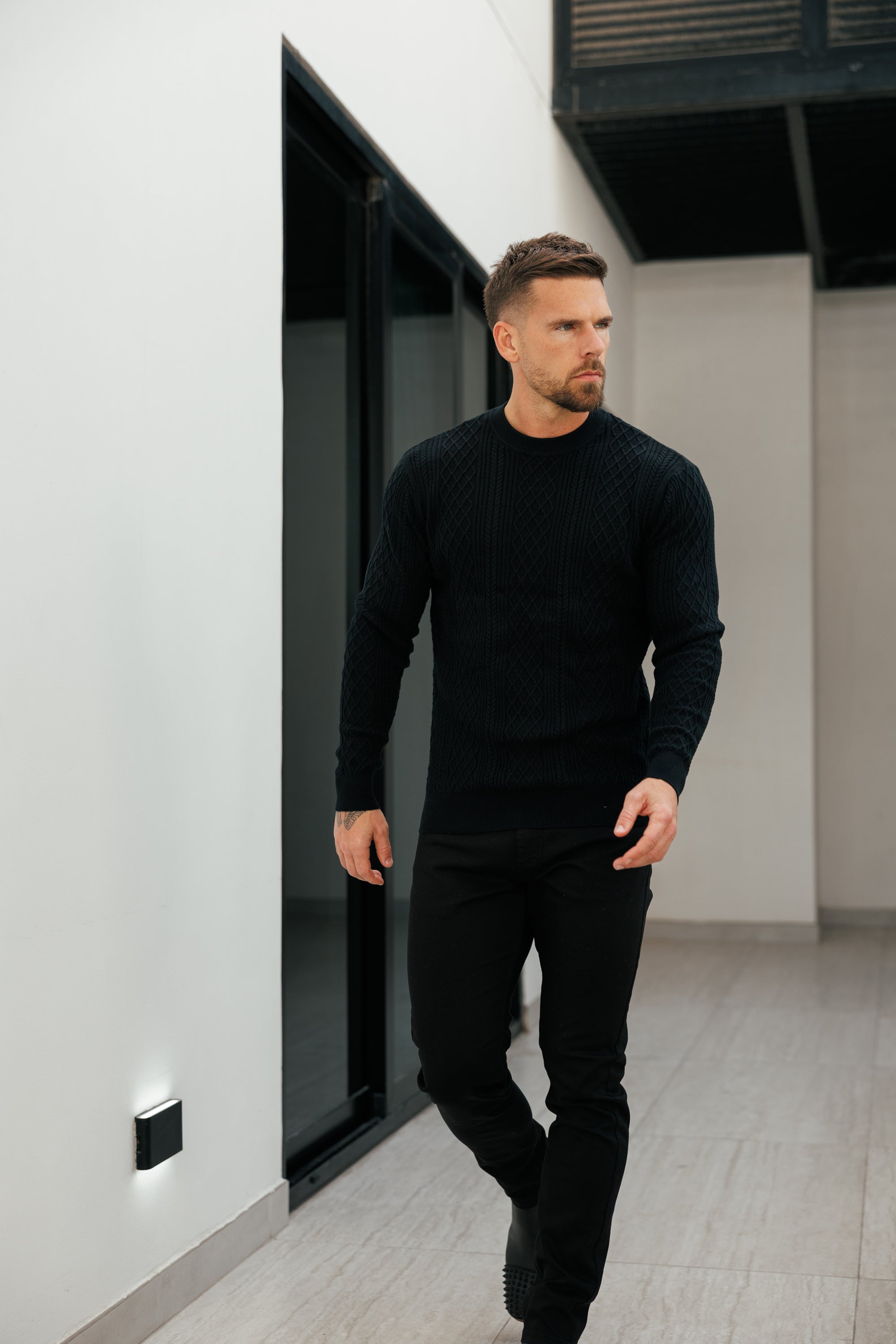 Feinstrickpullover mit Rautenmuster, schwarz, langärmlig - FSA006