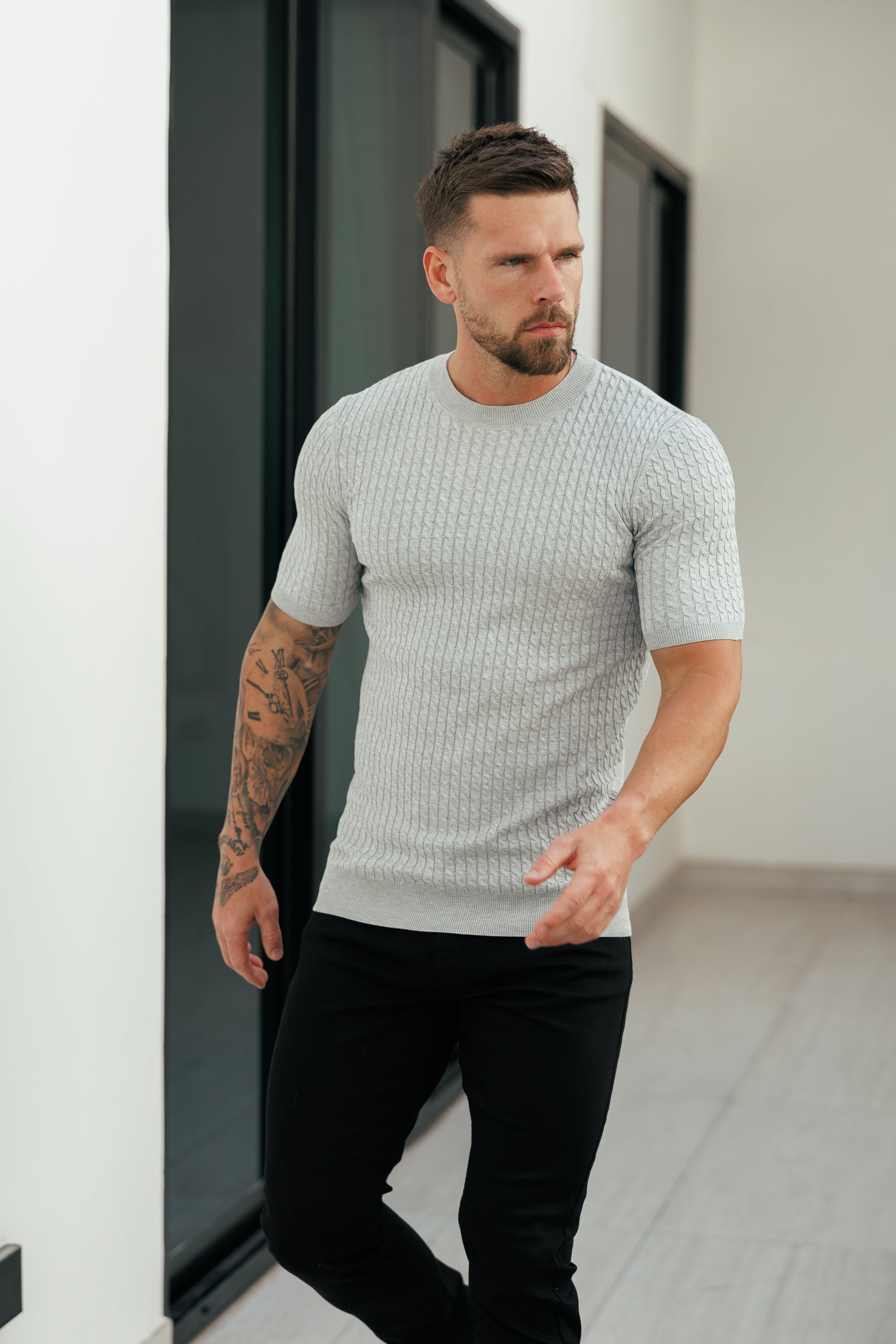 T-Shirt mit Kettenstrickfront, Rundhalsausschnitt, silbergrau, Kurzarm - FSR056