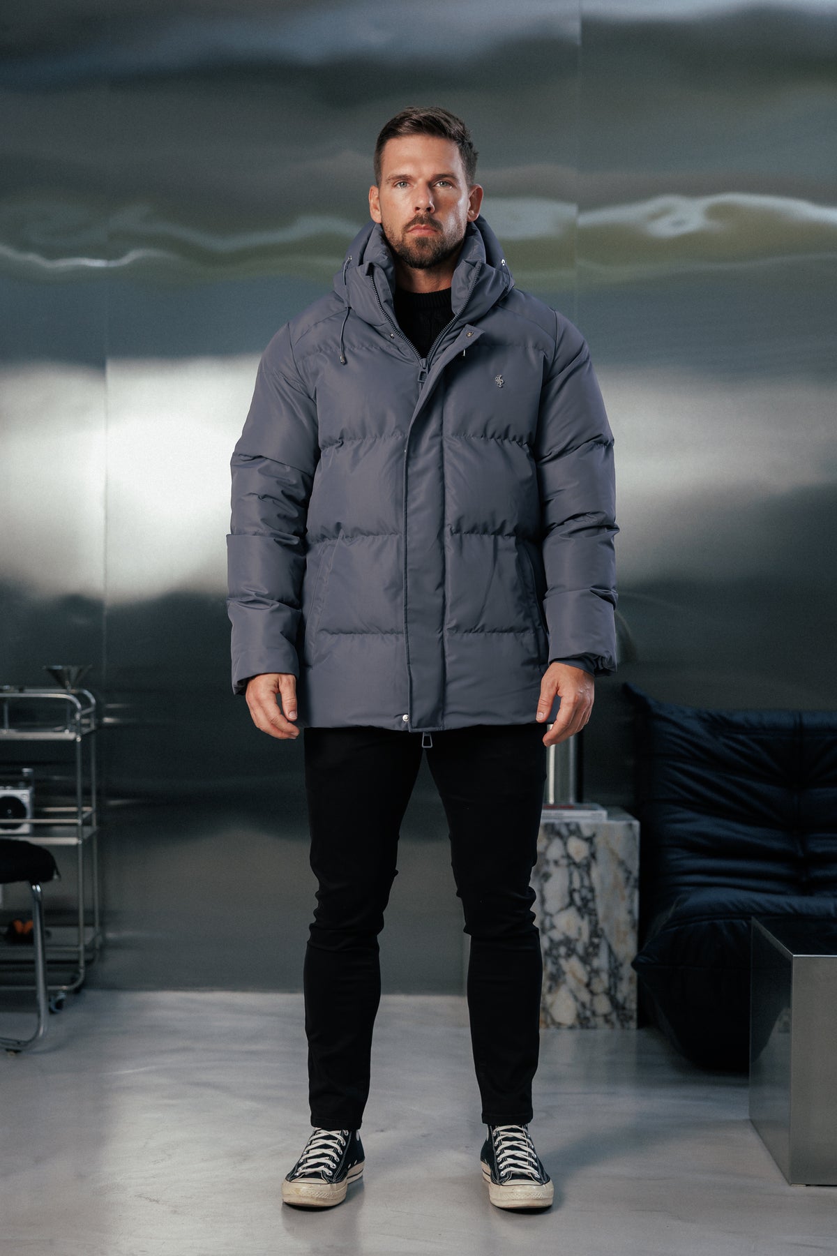Gesteppter Mantel in Gunmetal mit Kapuze - FSN237 (VORBESTELLUNG 24. OKTOBER)