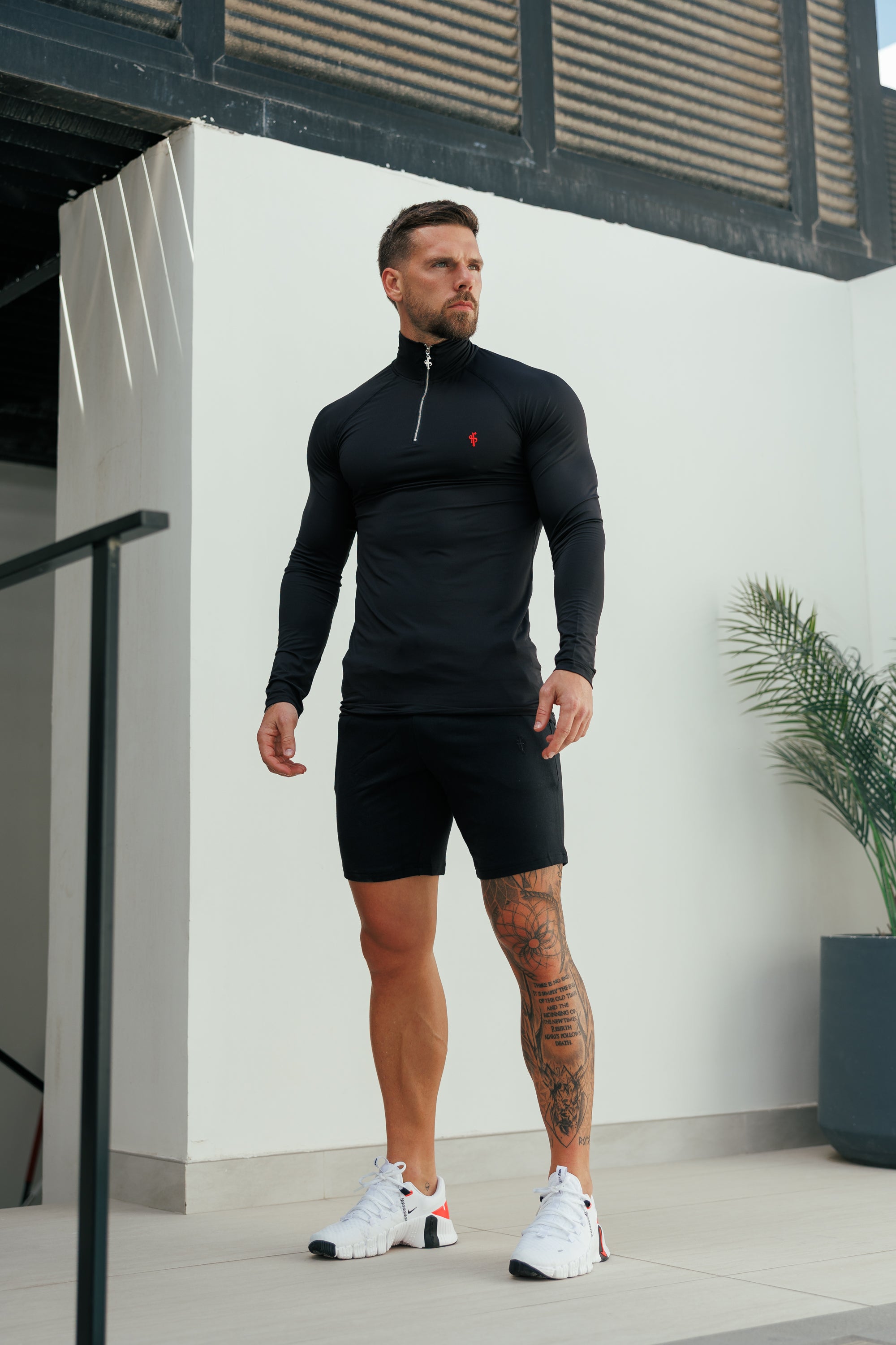 Muscle Fit Long Sleeve Black / Red Half Zip Gym Top - FSH1450