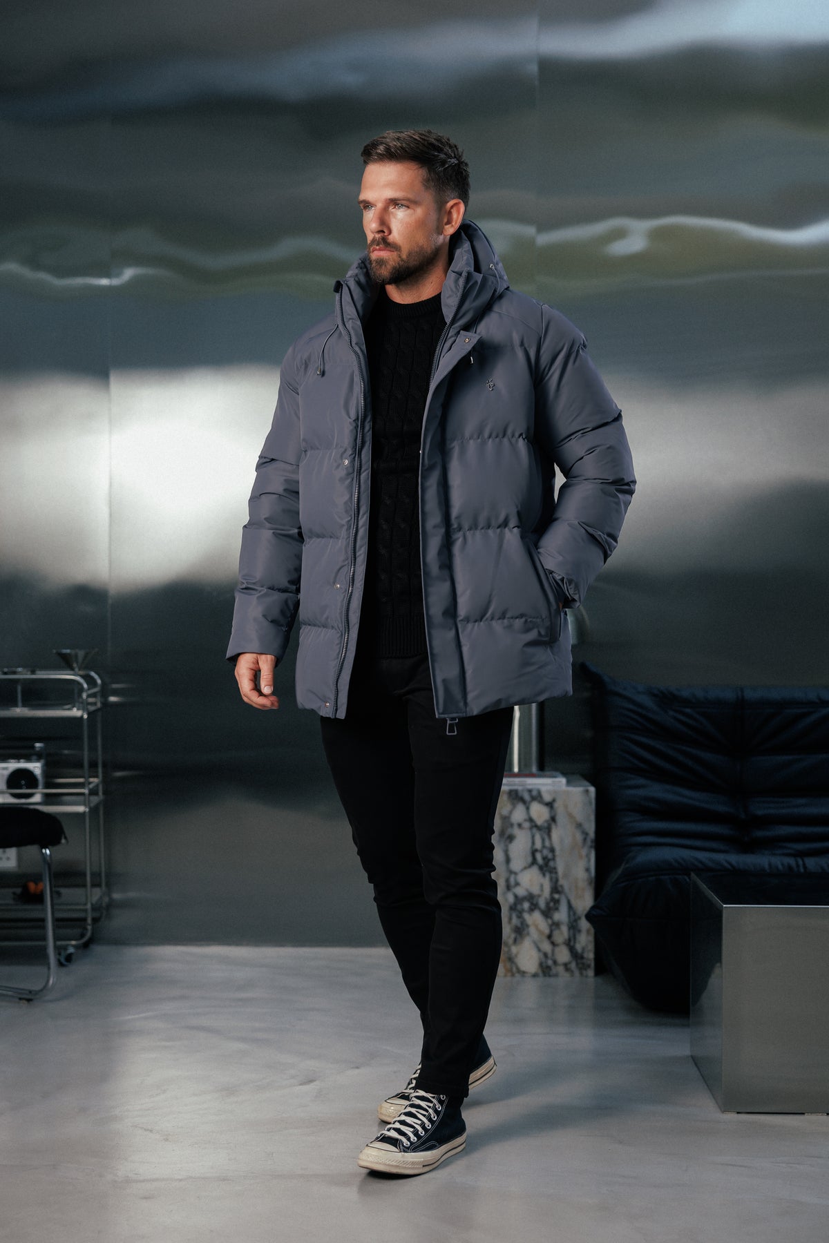 Gesteppter Mantel in Gunmetal mit Kapuze - FSN237 (VORBESTELLUNG 24. OKTOBER)