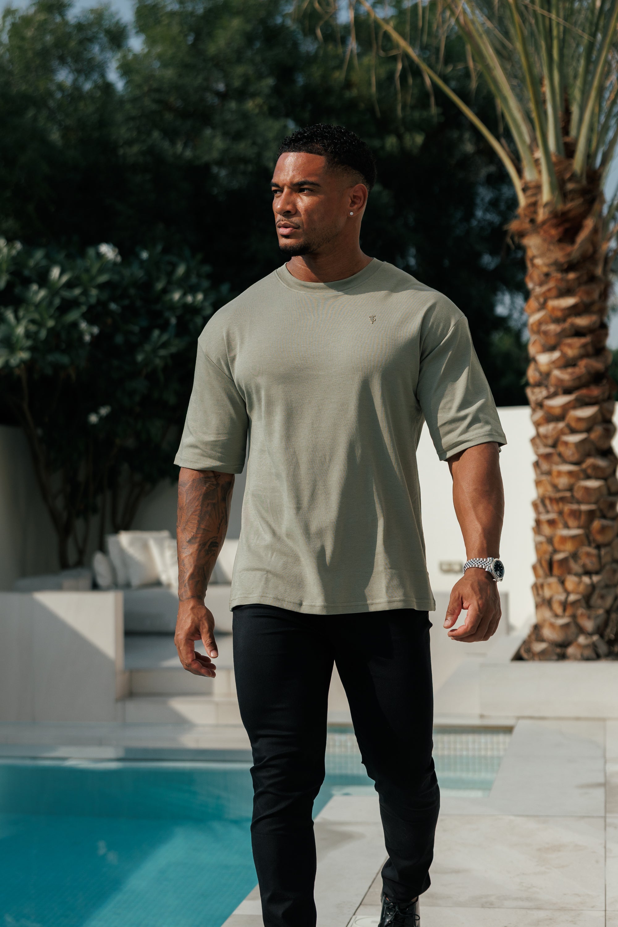 Olivgrünes/goldenes Oversized-T-Shirt mit Rundhalsausschnitt - FSH1419