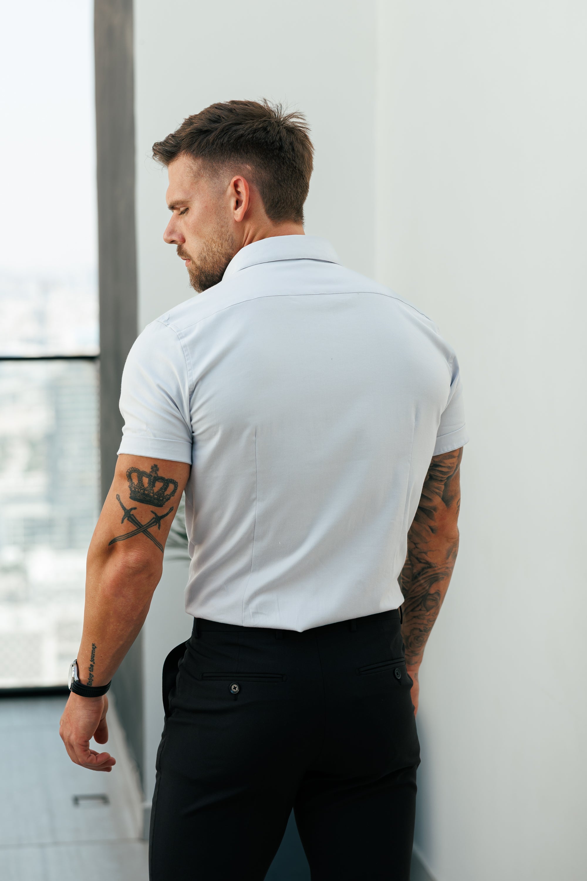 Klassisches Stretch-Oxford-Kurzarmshirt in Hellgrau mit Button-Down-Kragen - FS1214
