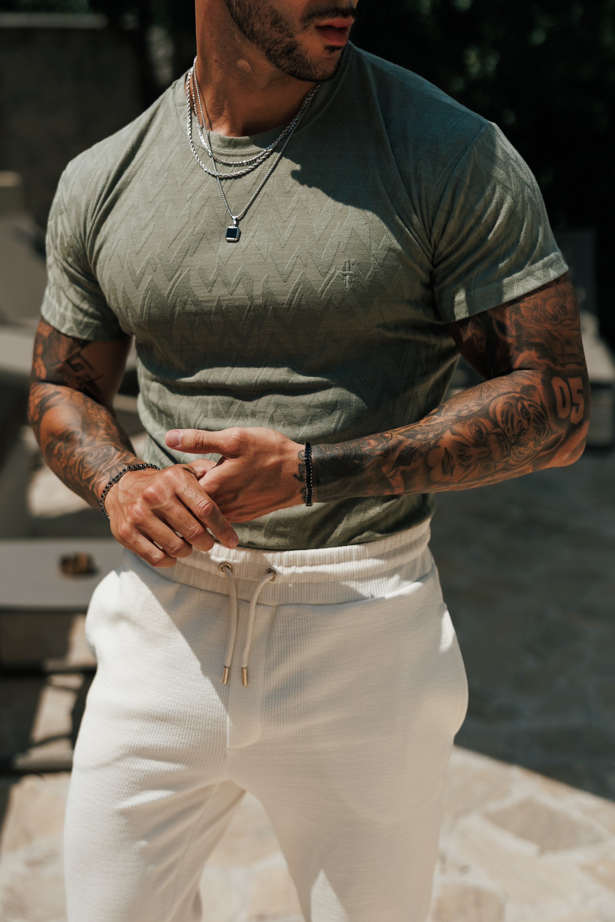 Regular Fit Jacquard Olive Chevron T-Shirt – FSR065