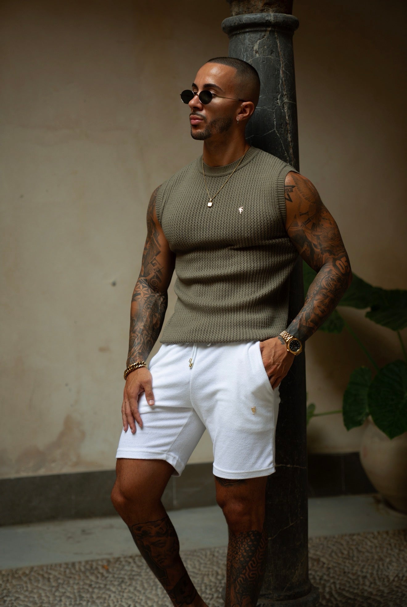 Dunkles Khaki / Silber Viskose Gehäkelte Strickweste - FSJ193