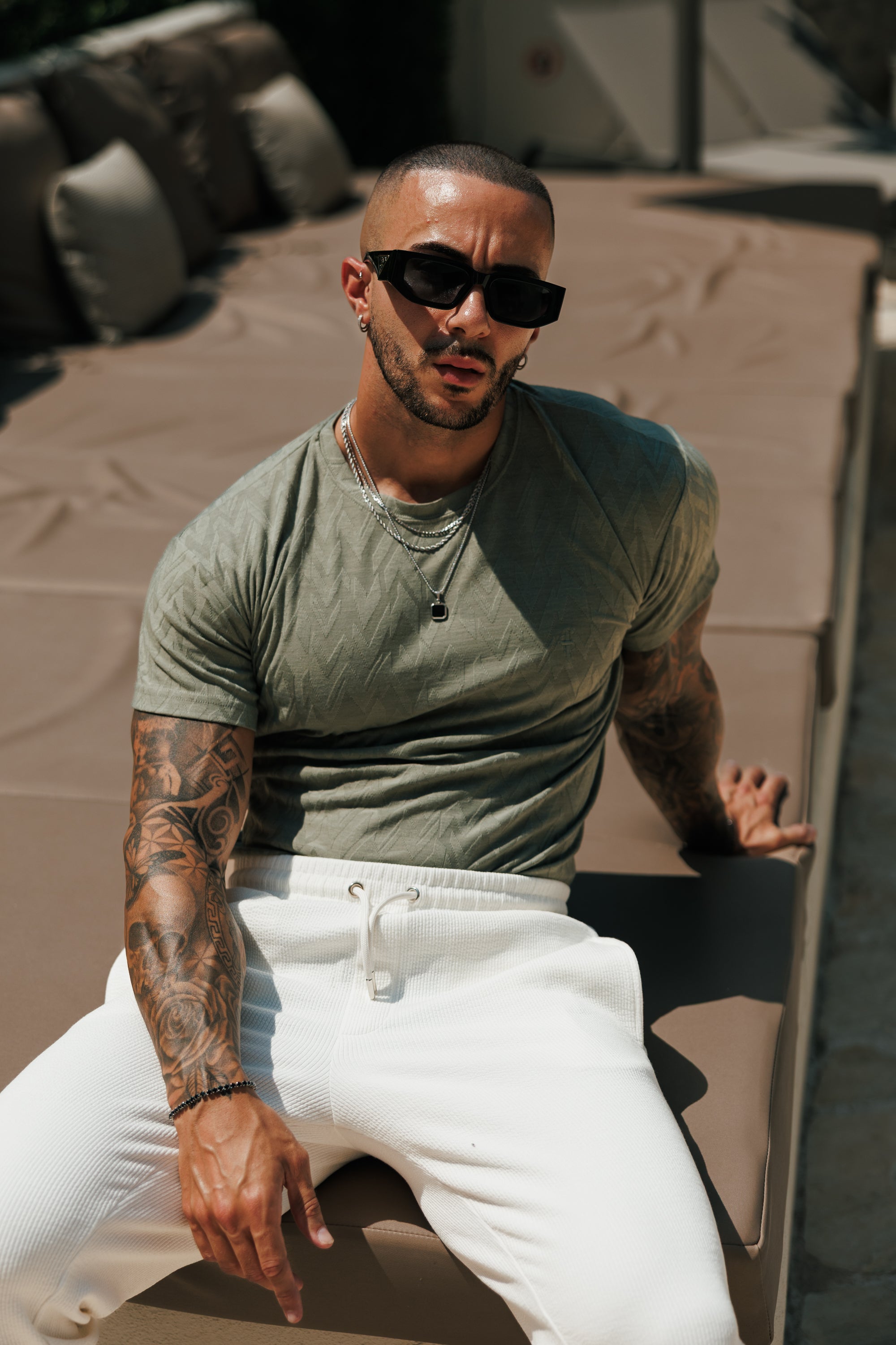 Regular Fit Jacquard Olive Chevron T-Shirt – FSR065