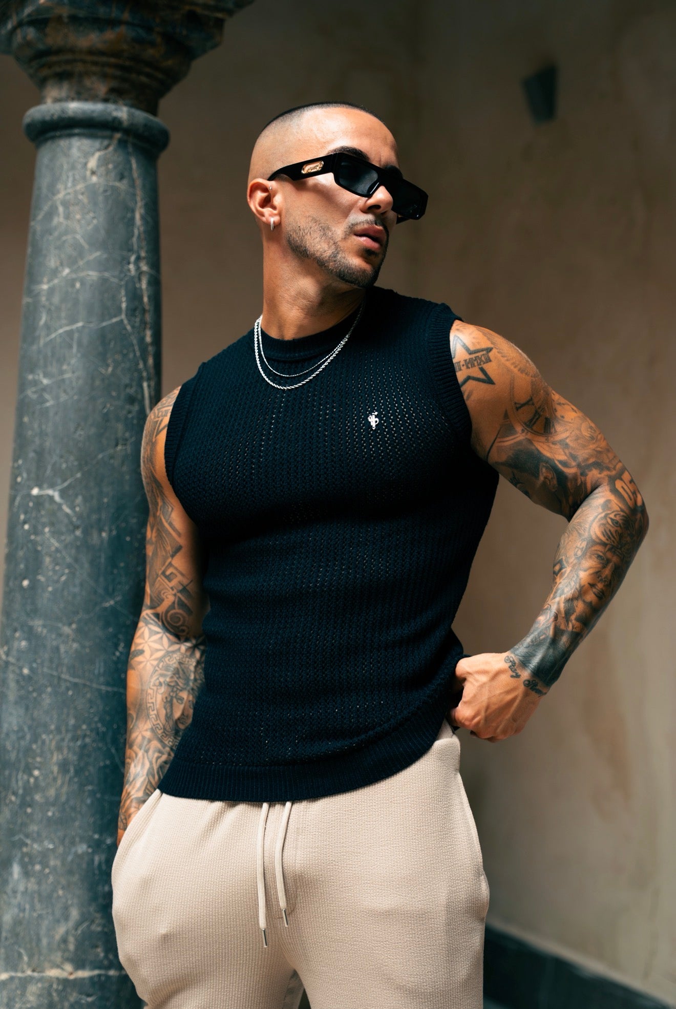 Black / Silver Viscose Crochet Knitted Vest - FSJ164