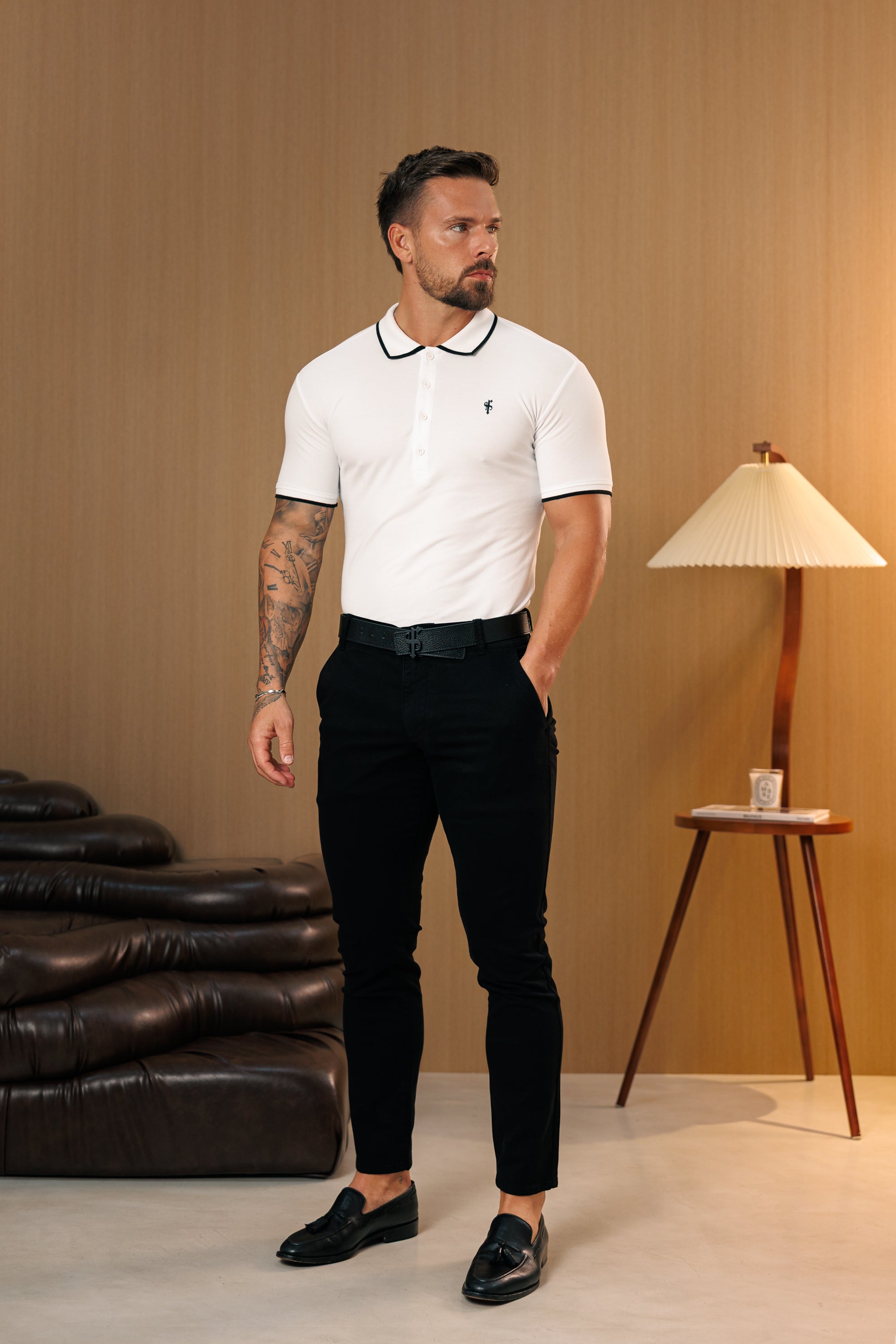 Schwarze Chinohose mit Gürtelschlaufen - FSH1490