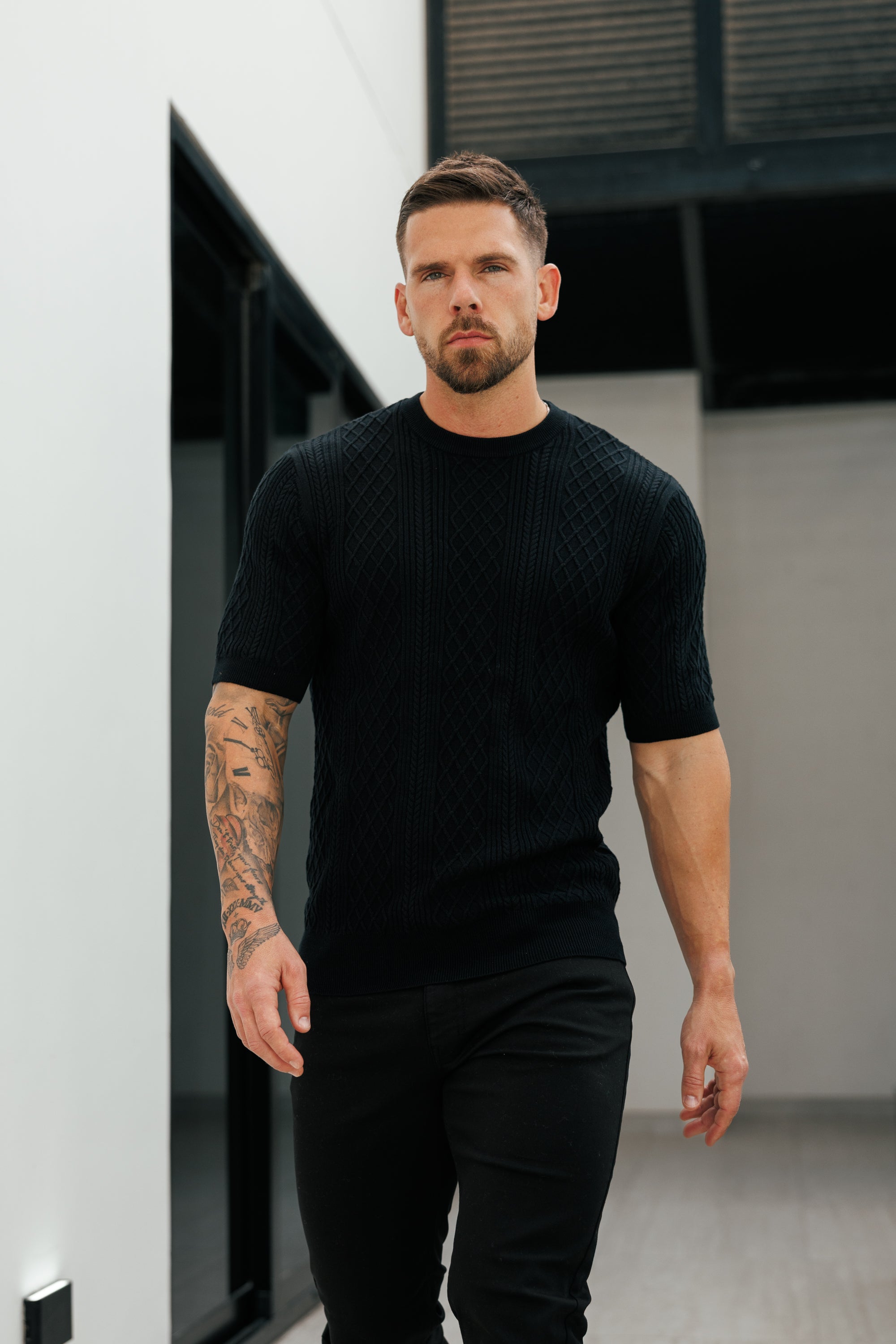 Feinstrickpullover mit Rautenmuster, schwarz, Kurzarm - FSA010