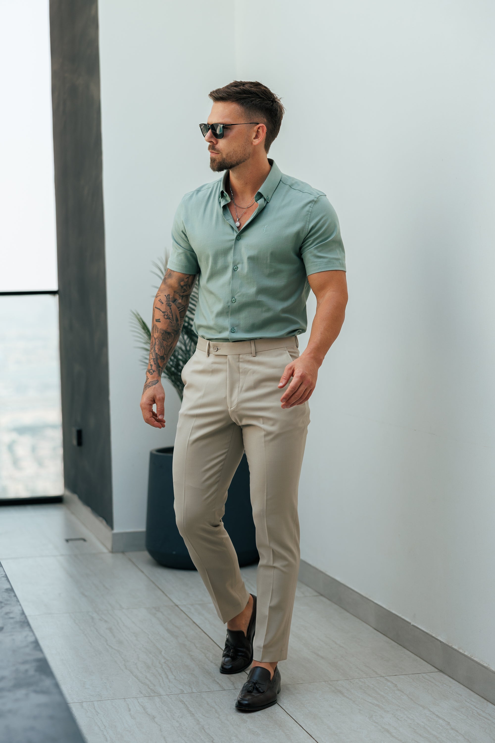 Klassisches Stretch-Oxford-Kurzarmshirt in Rauchgrün mit Button-Down-Kragen - FS1211