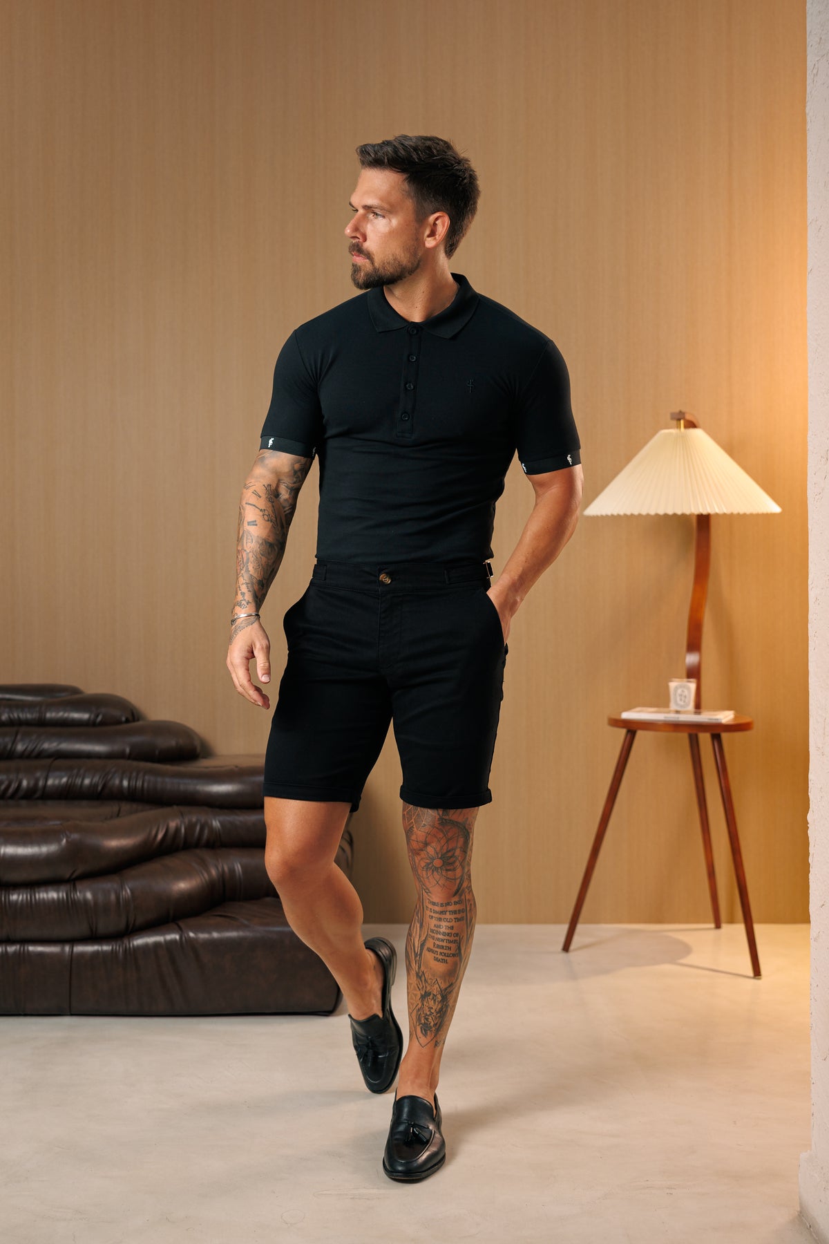 Schwarze Chino-Shorts mit Seitenverstellern - FSH1492