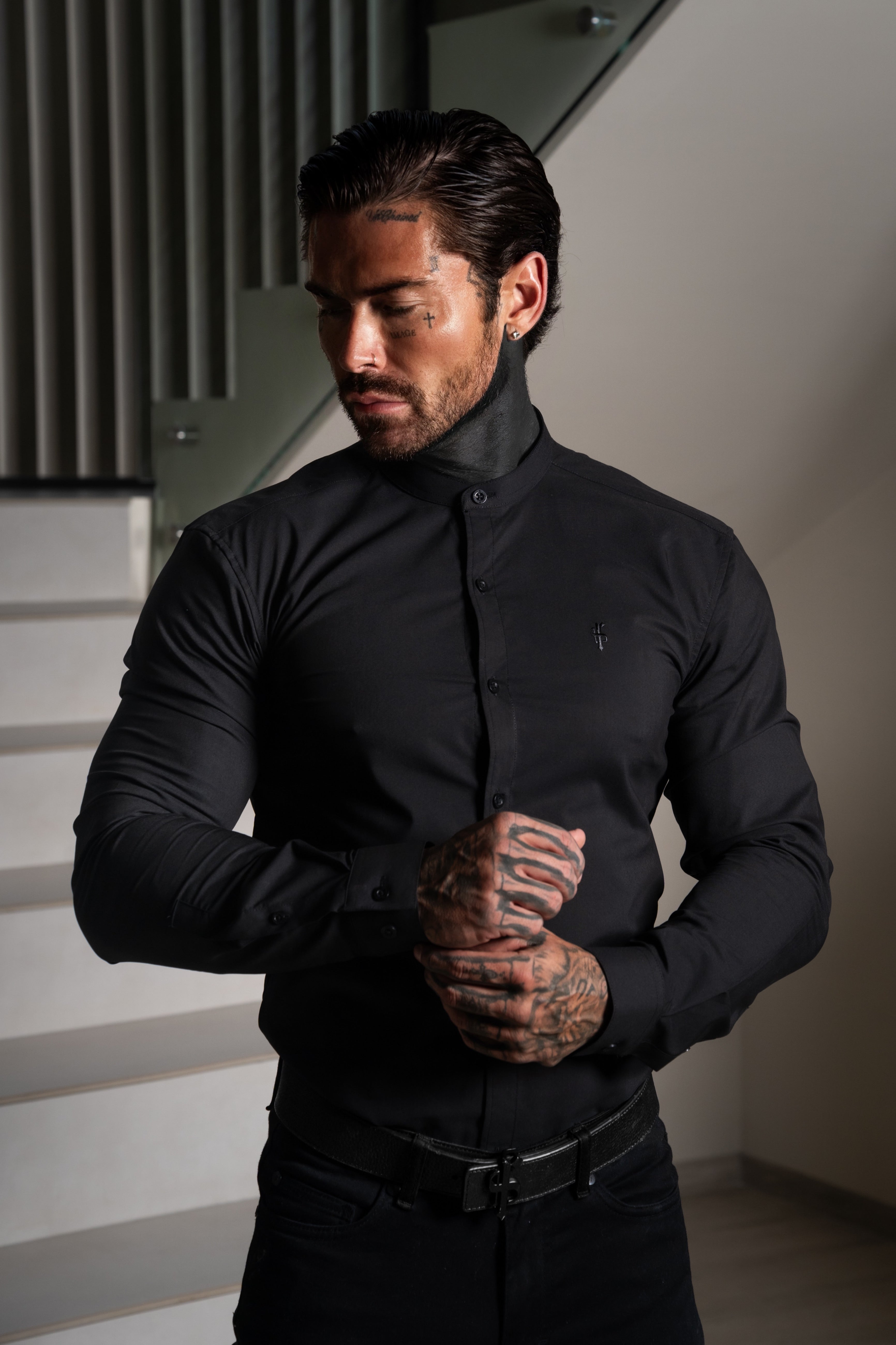 Apollo Classic Fit Stretch Black Grandad Collar Shirt – FS1249 Info