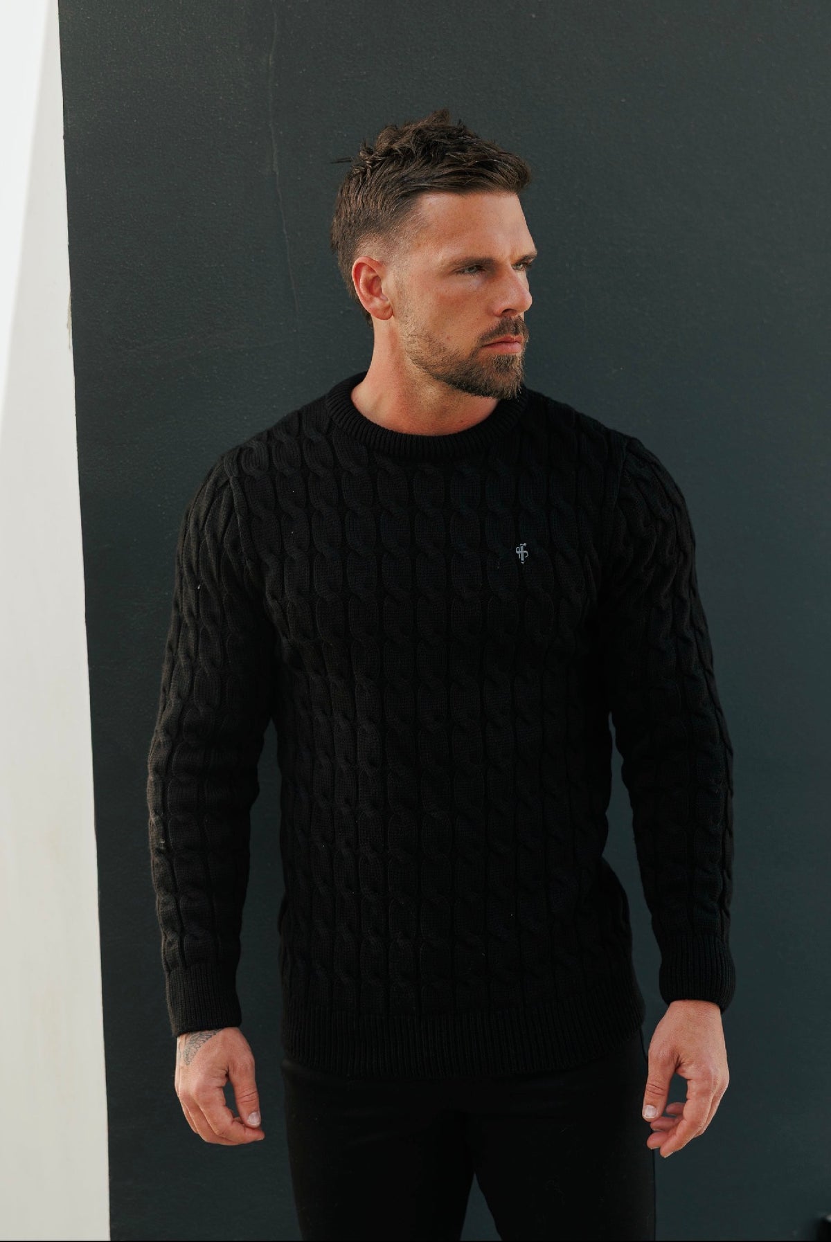 Grober Zopfstrickpullover in Schwarz - FSA055