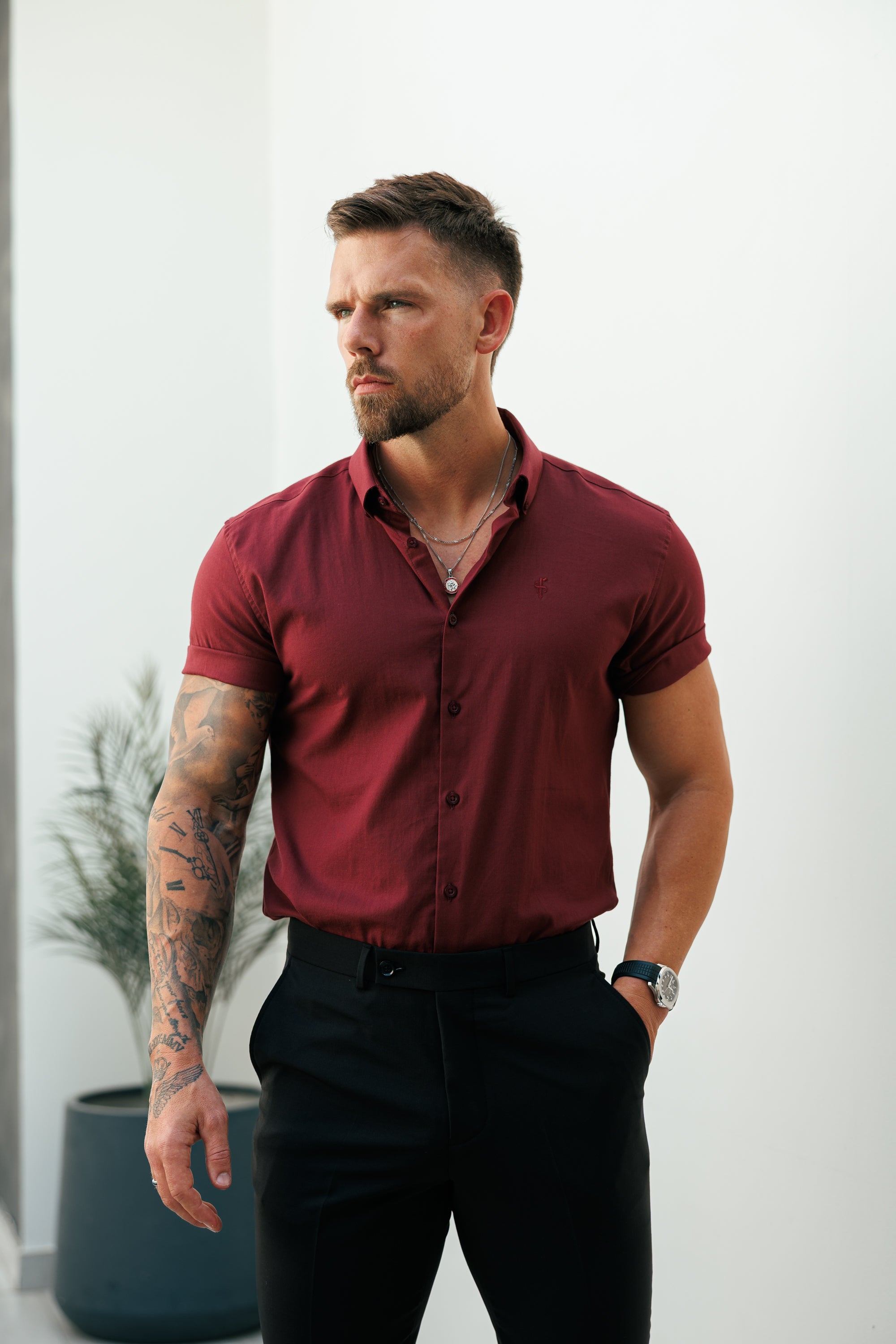 Klassisches Stretch-Oxford-Kurzarmshirt in Oxblood/Burgund mit Button-Down-Kragen - FS1213