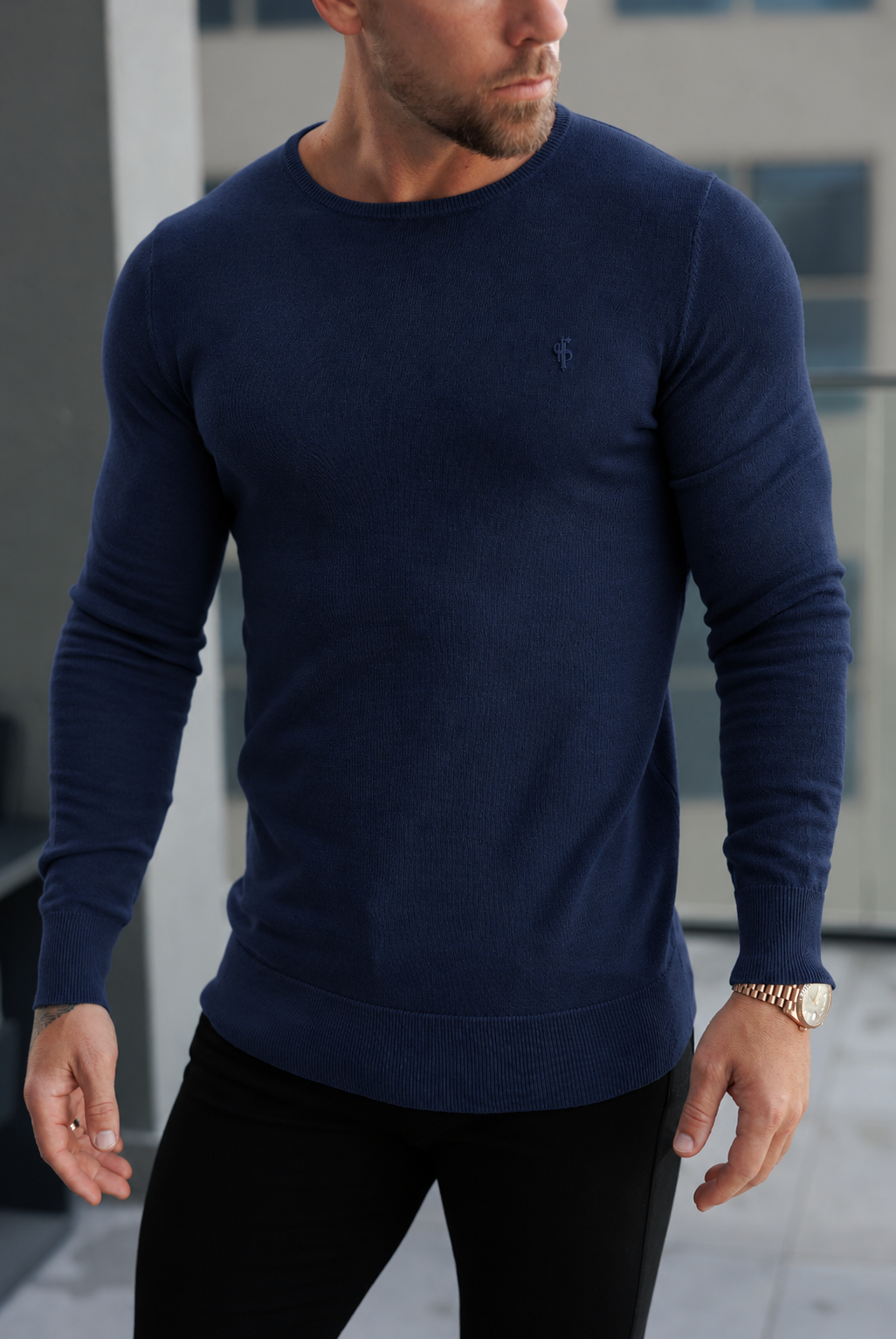 Einfarbiger Soft-Touch-Strickpullover mit Rundhalsausschnitt in Marineblau - FSA100