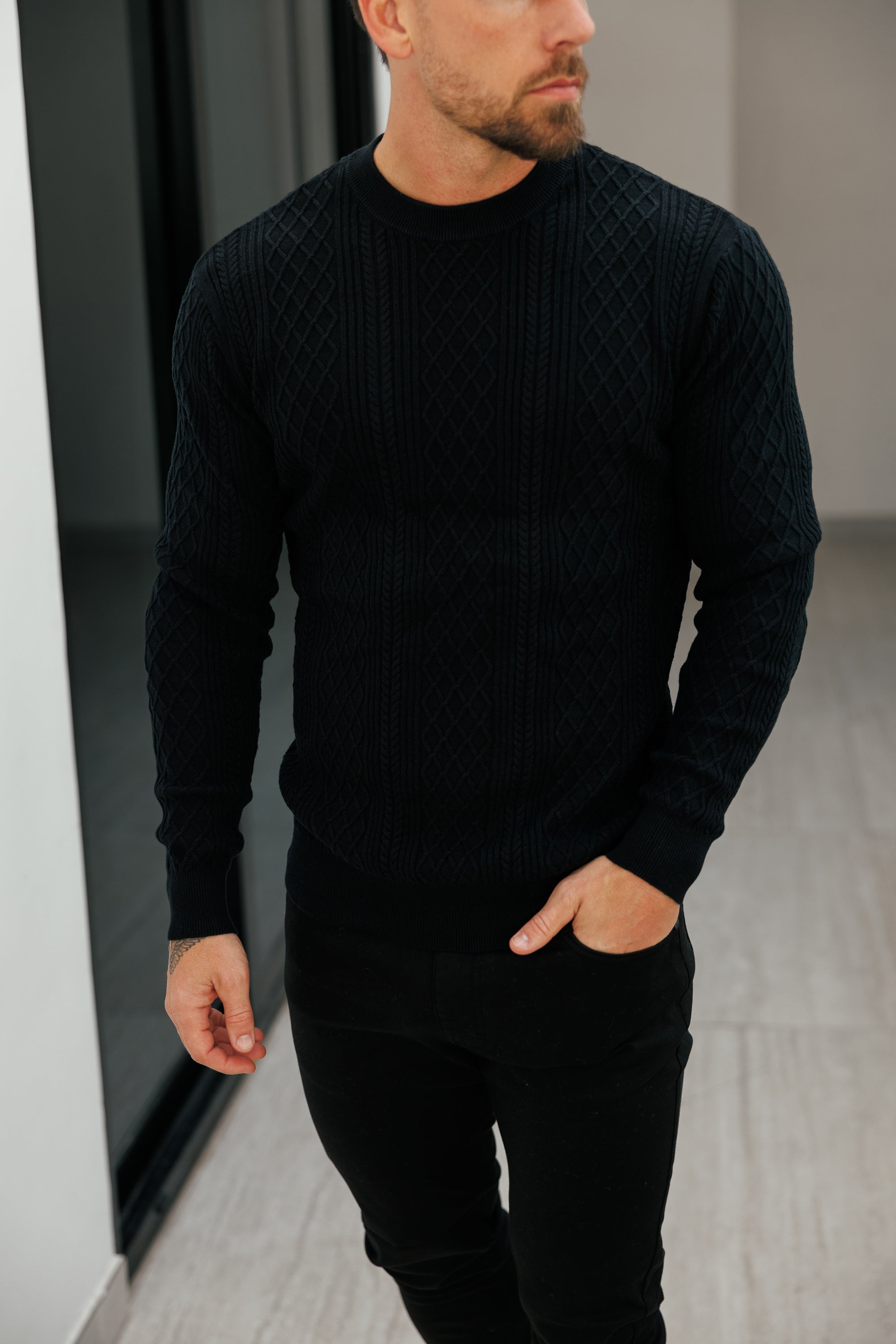 Feinstrickpullover mit Rautenmuster, schwarz, langärmlig - FSA006