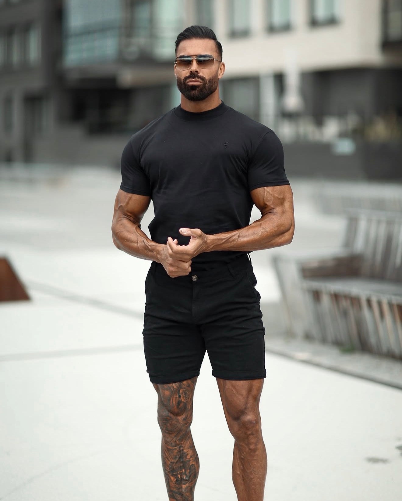 Schwarze Chino-Shorts in schmaler Passform - FSH266