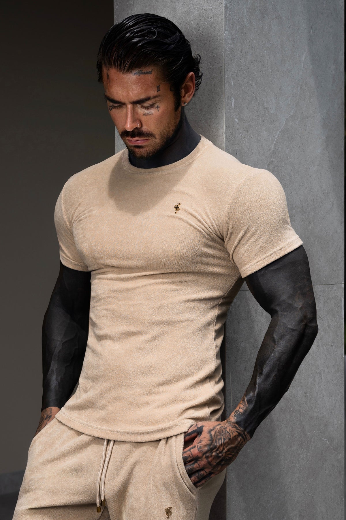 Neues beiges Frottee-Rundhals-T-Shirt – FSH1475