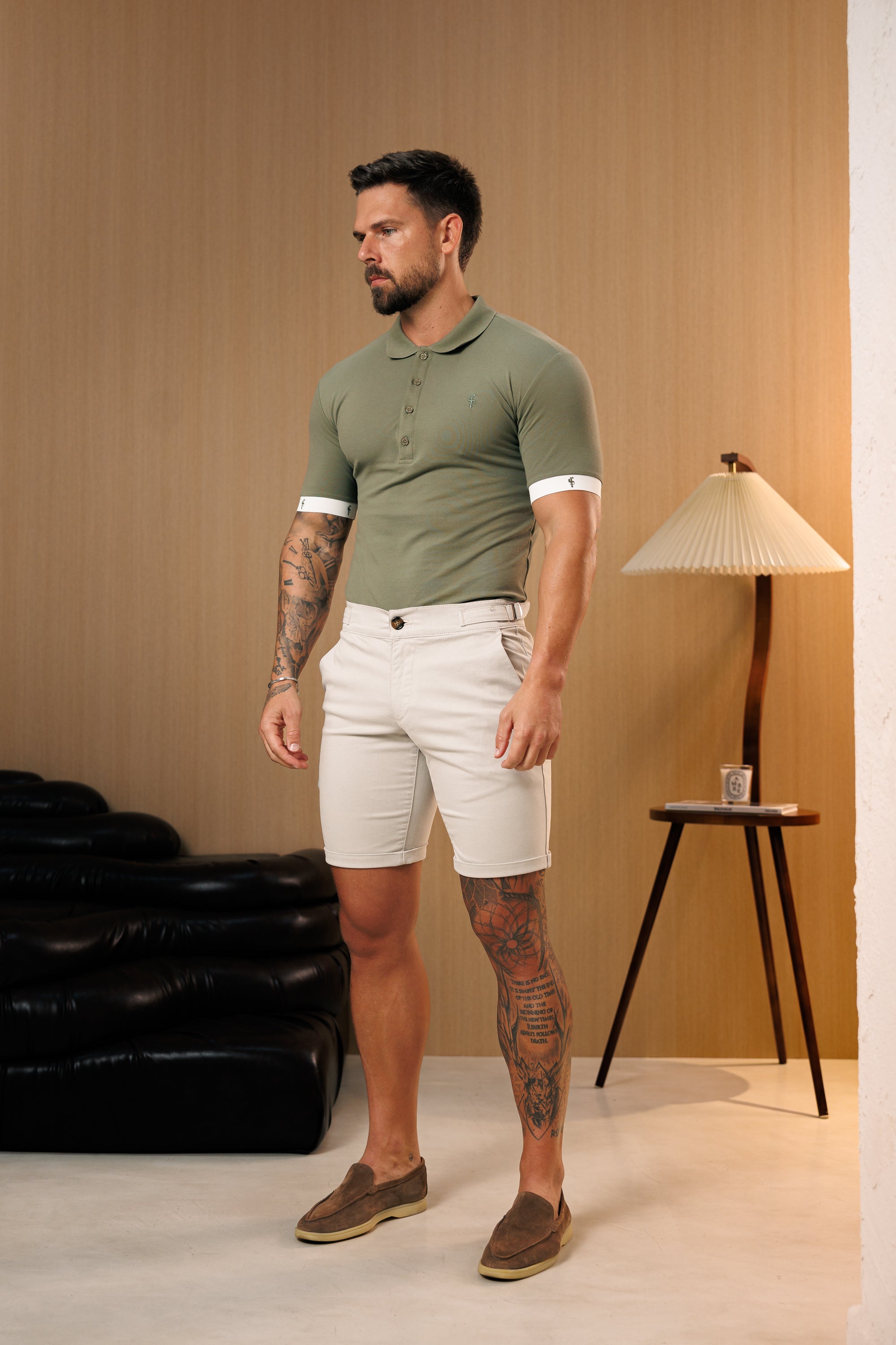 Hellgraue Chino-Shorts mit Seitenverstellern - FSH1661 (VORBESTELLUNG 10. SEPTEMBER)