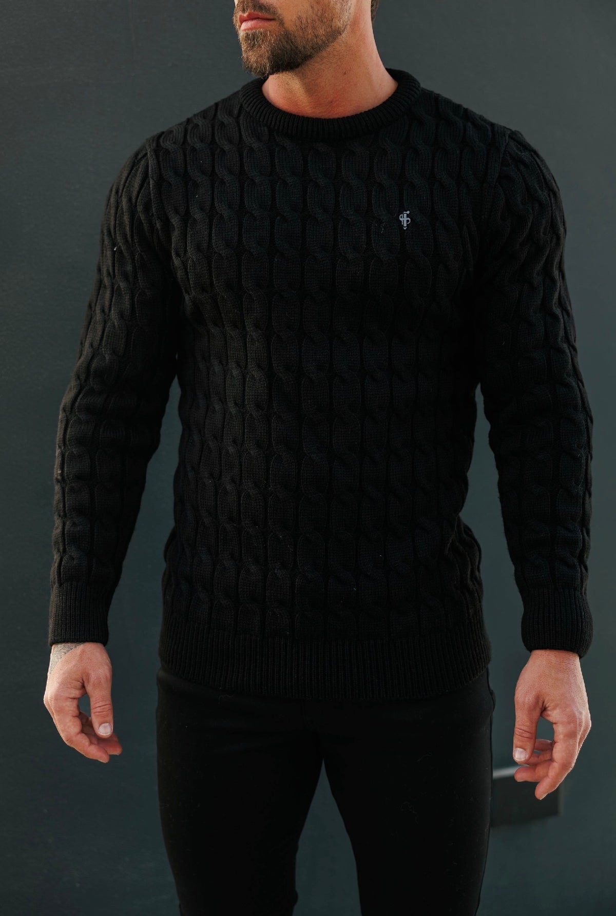 Grober Zopfstrickpullover in Schwarz - FSA055