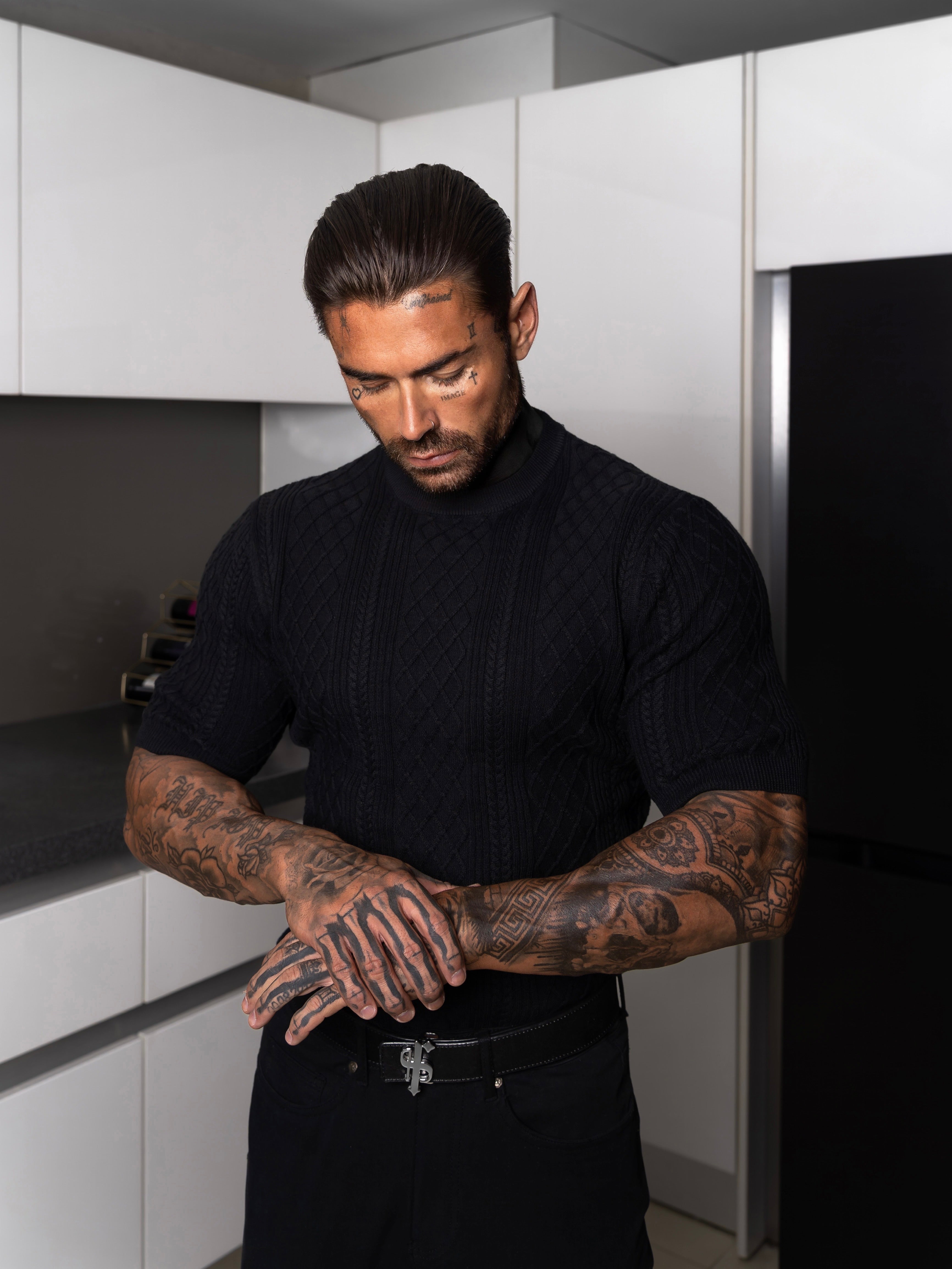 Feinstrickpullover mit Rautenmuster, schwarz, Kurzarm - FSA010