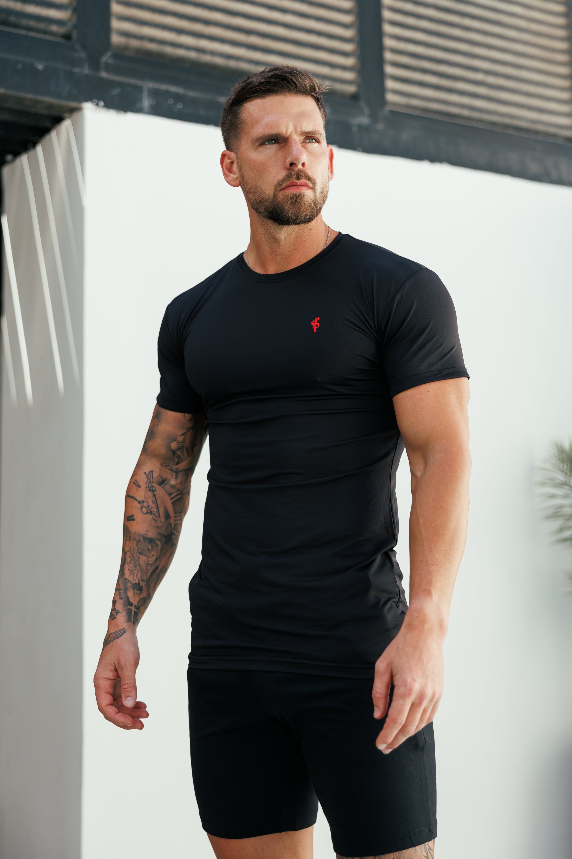 Muscle Fit Schwarzes/Rotes Gym Crew - FSH1441