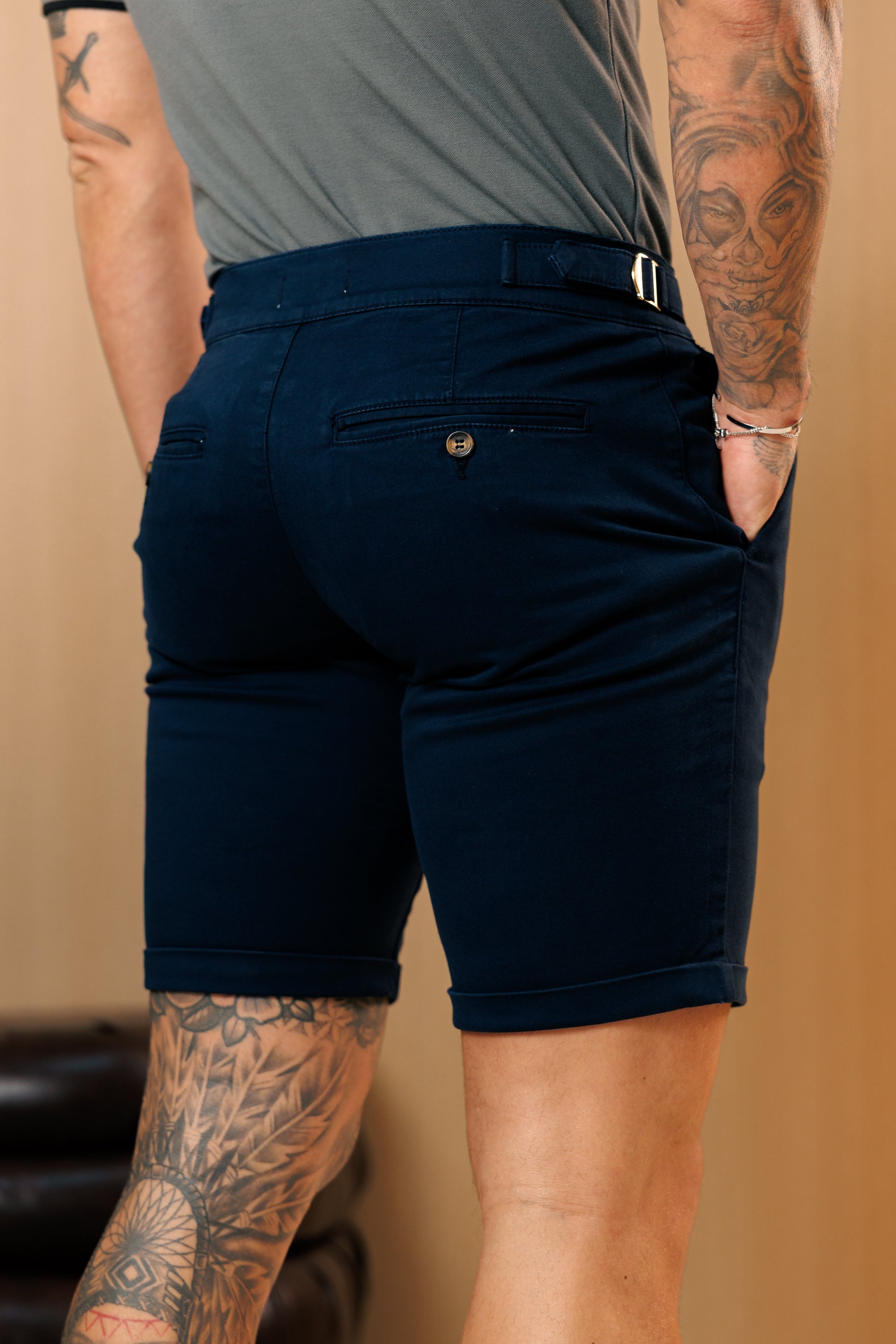 Marineblaue Chino-Shorts mit Seitenverstellern - FSH1660 (VORBESTELLUNG 10. SEPTEMBER)