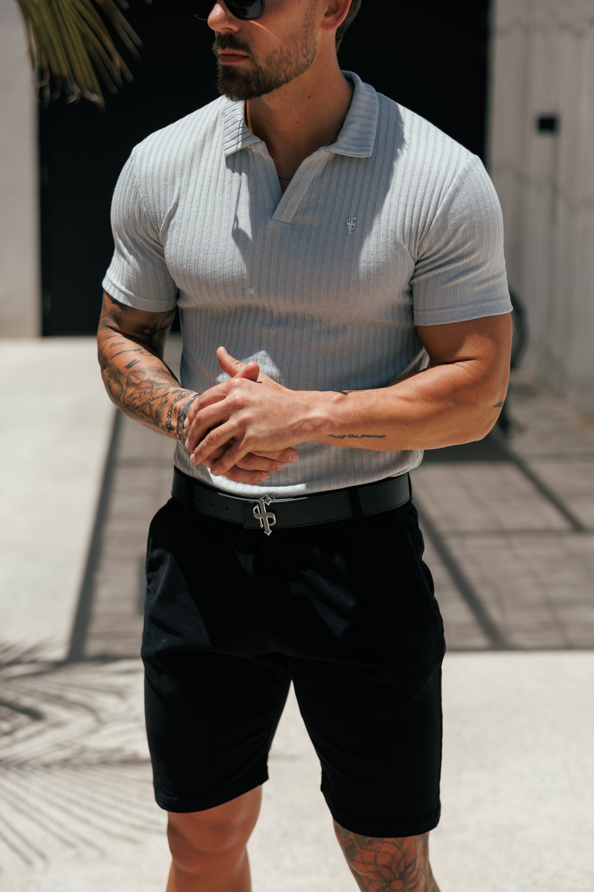 Schwarze Chino-Shorts in schmaler Passform - FSH266