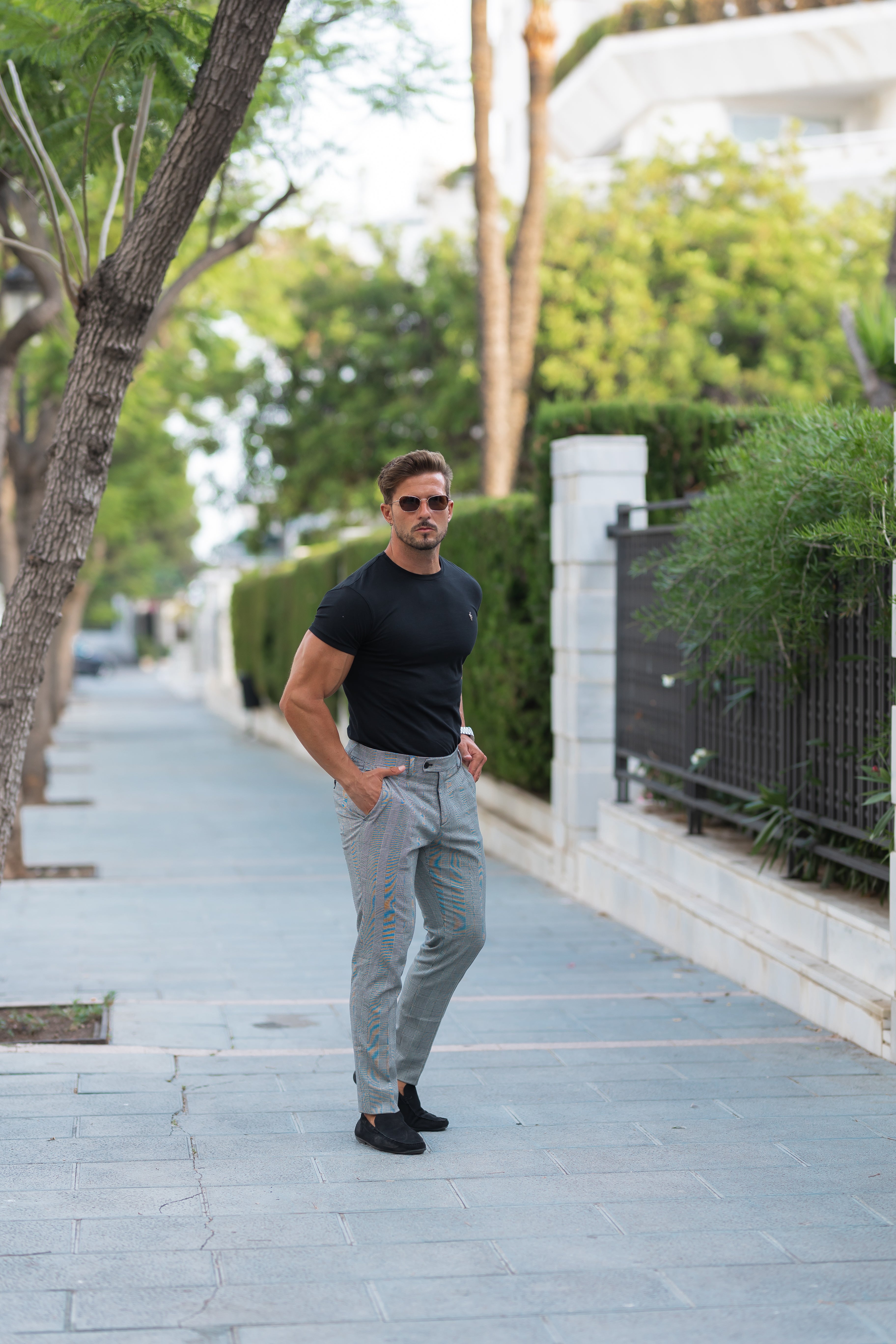 Schmale, formelle Stretchhose in Schwarz/Ecru mit Prince-of-Wales-Karo - FSTR012