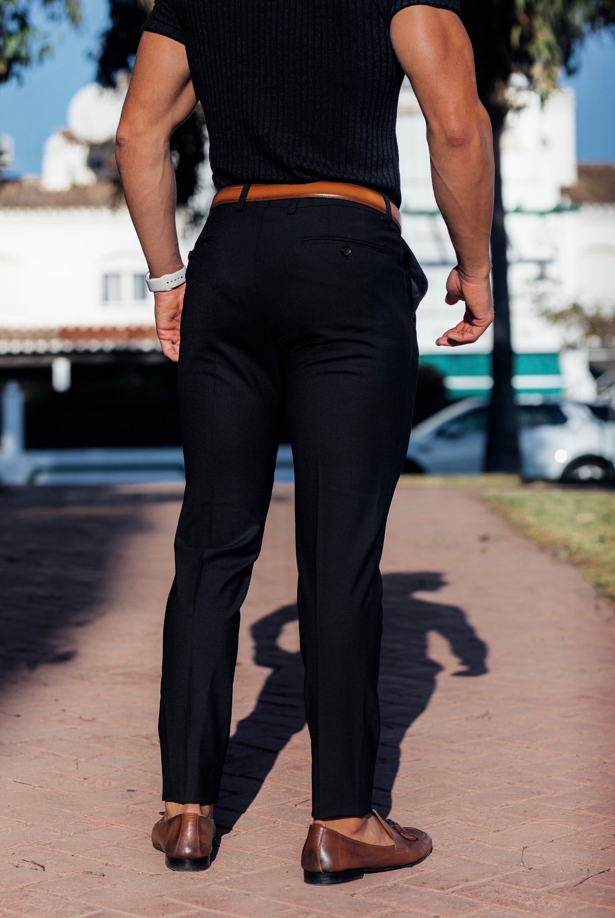 Schmale, elegante schwarze Stretchhose - FST034