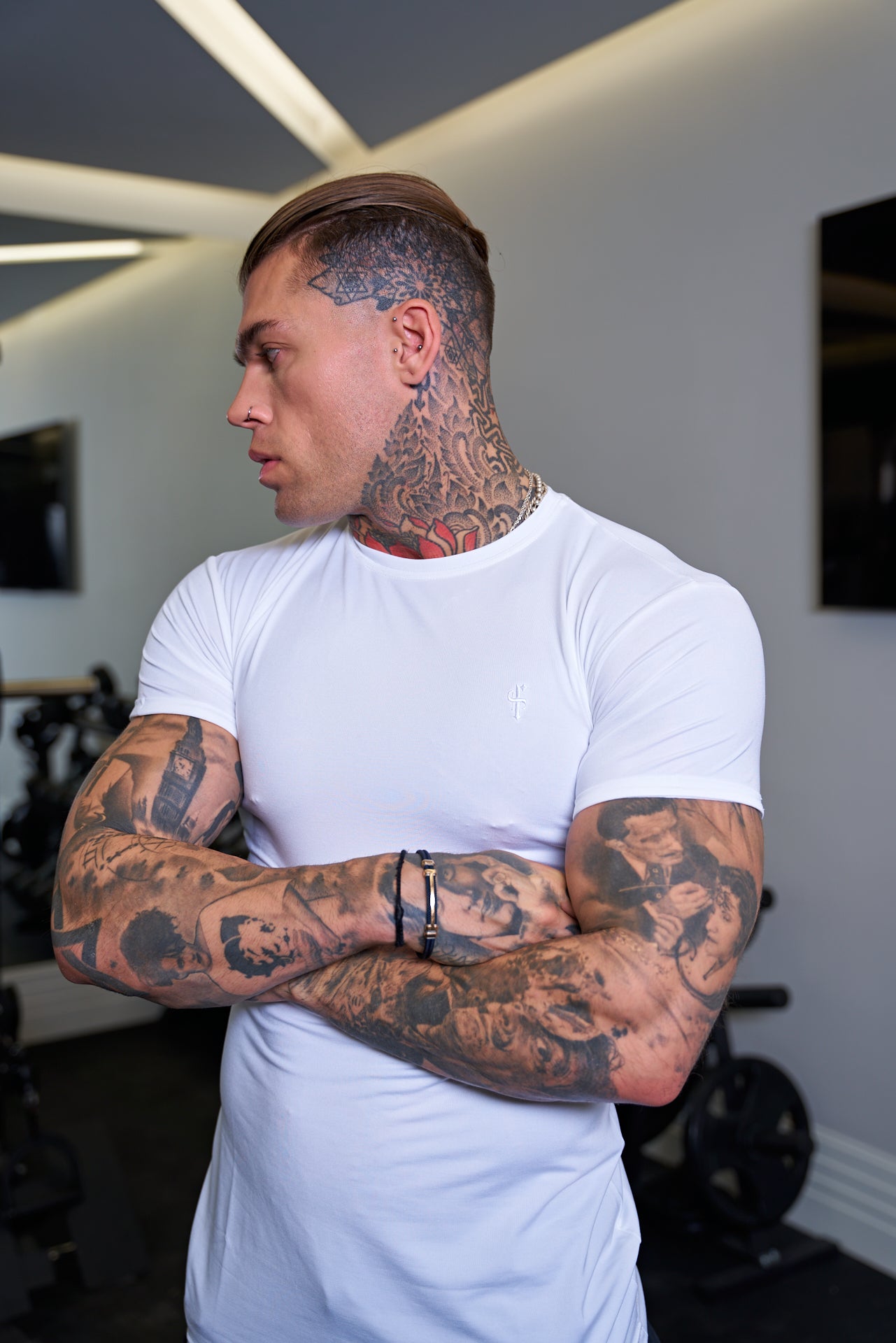 Muscle Fit Weißes Sport-Crew-Shirt - FSH691