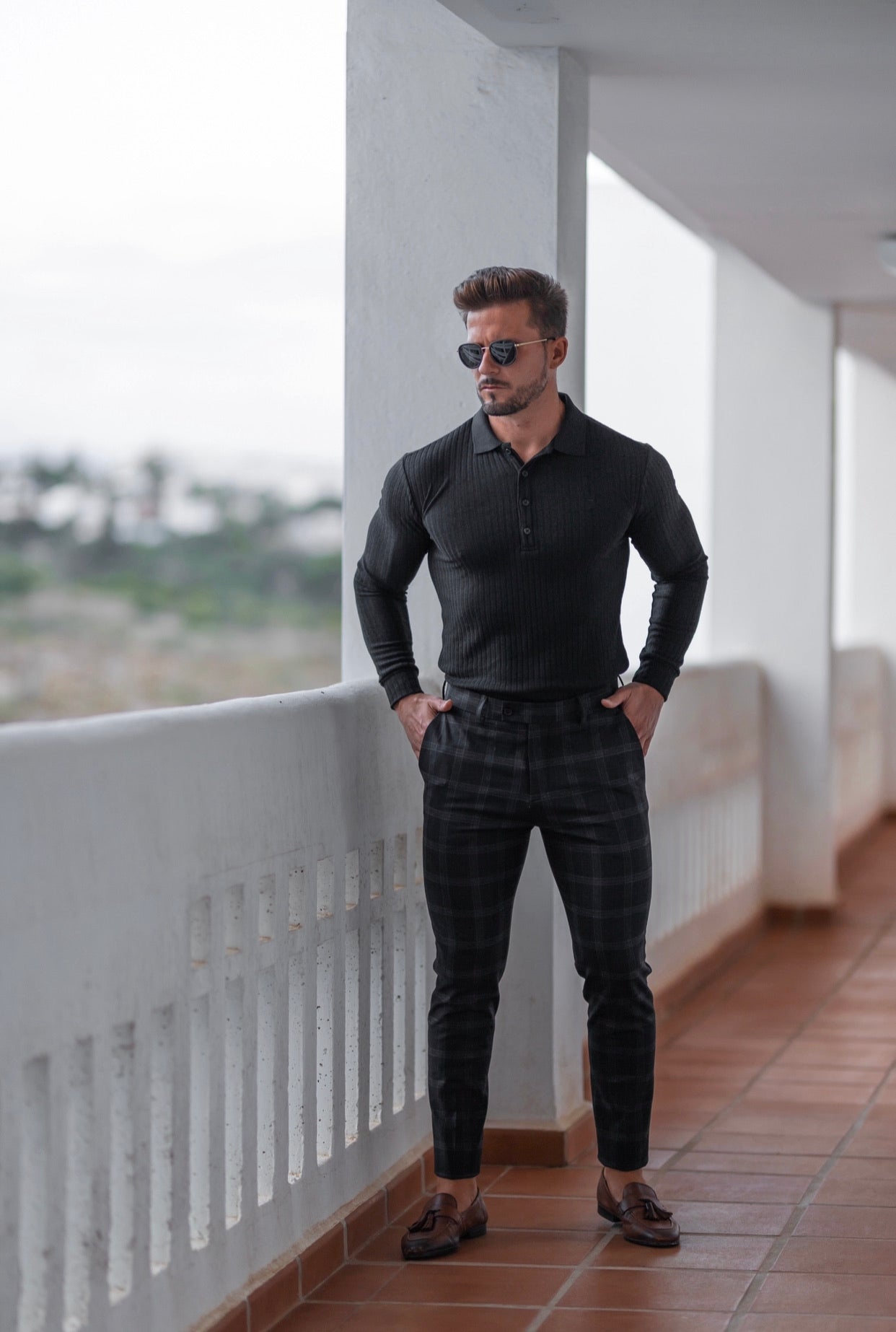 Super Slim Schwarzes Rippstrick-Poloshirt Langarm - FSH582